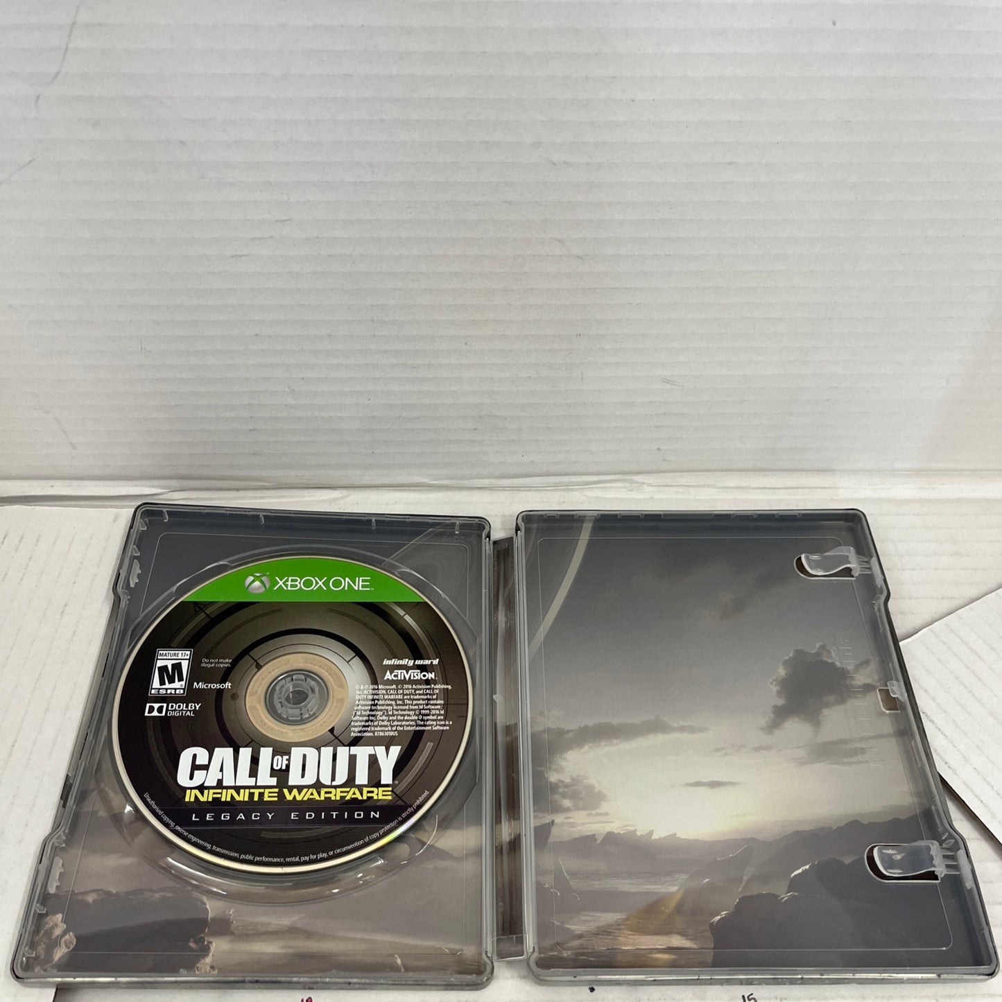 Call of Duty: Infinite Warfare - Legacy Pro Edition Steelbook - Xbox One, 2016