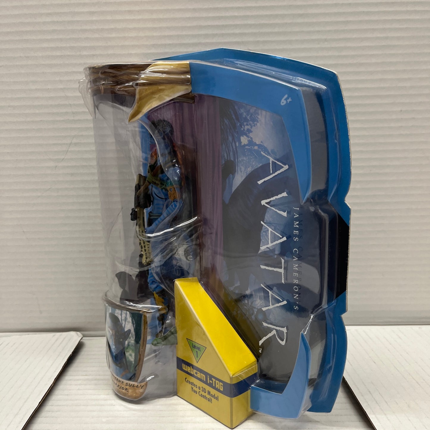 James Cameron's AVATAR Action Figure - COL. MILES QUARITCH 2009 New sealed