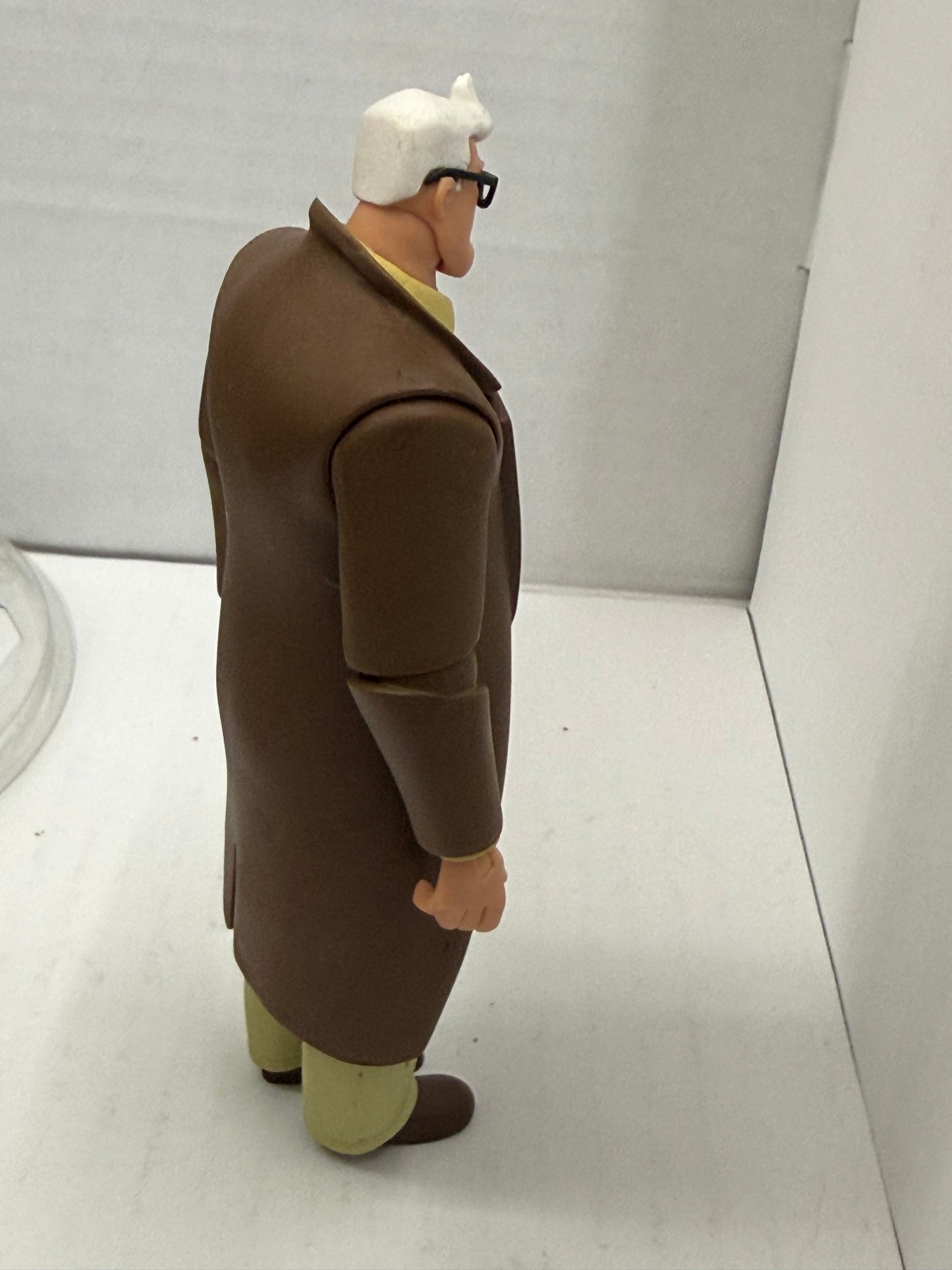 DC Collectibles Batman The Animated Series Commissioner Gordon Action Figure