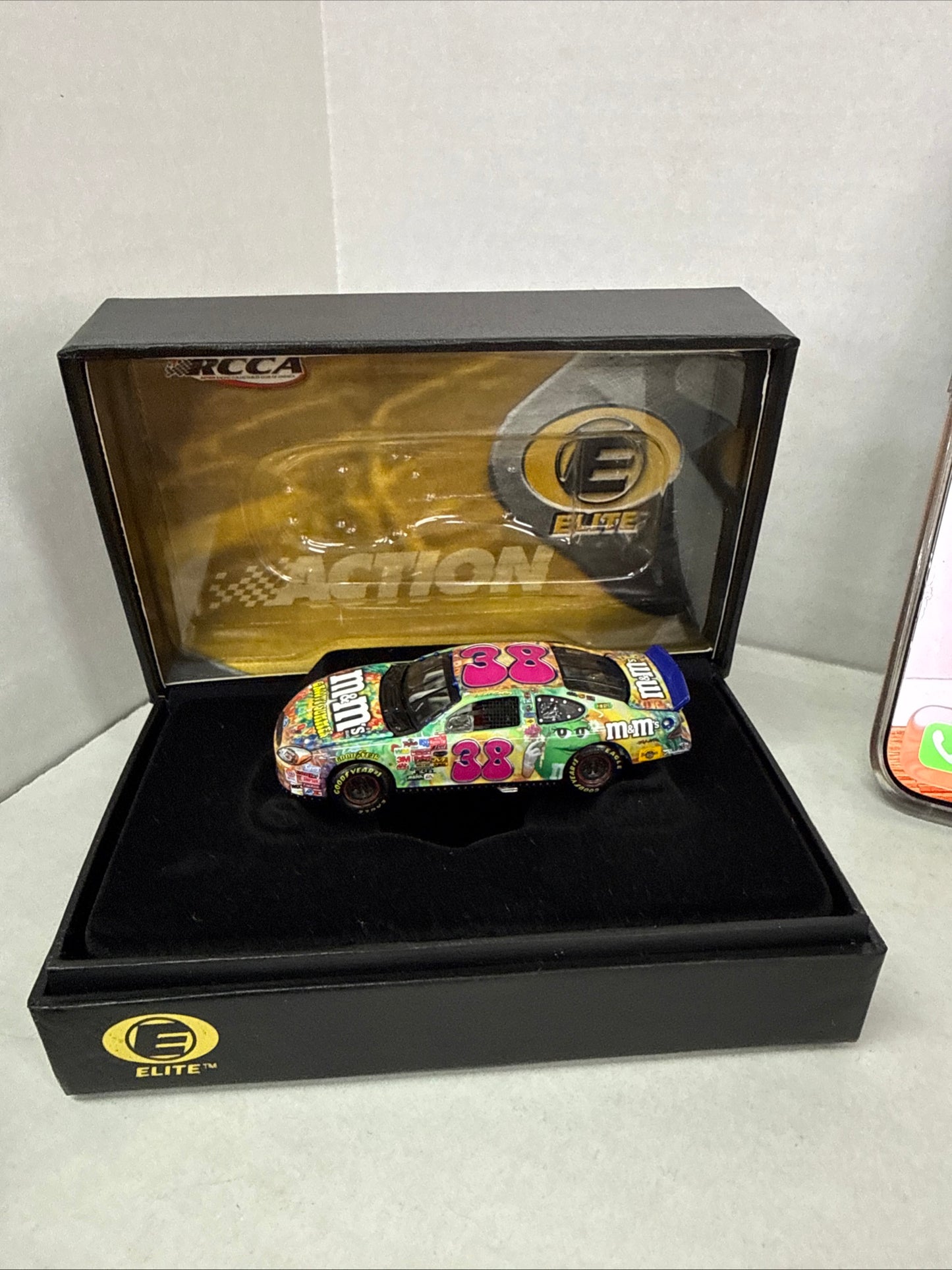 Elliot Sadler #38 M&ms 2003 Taurus Elite