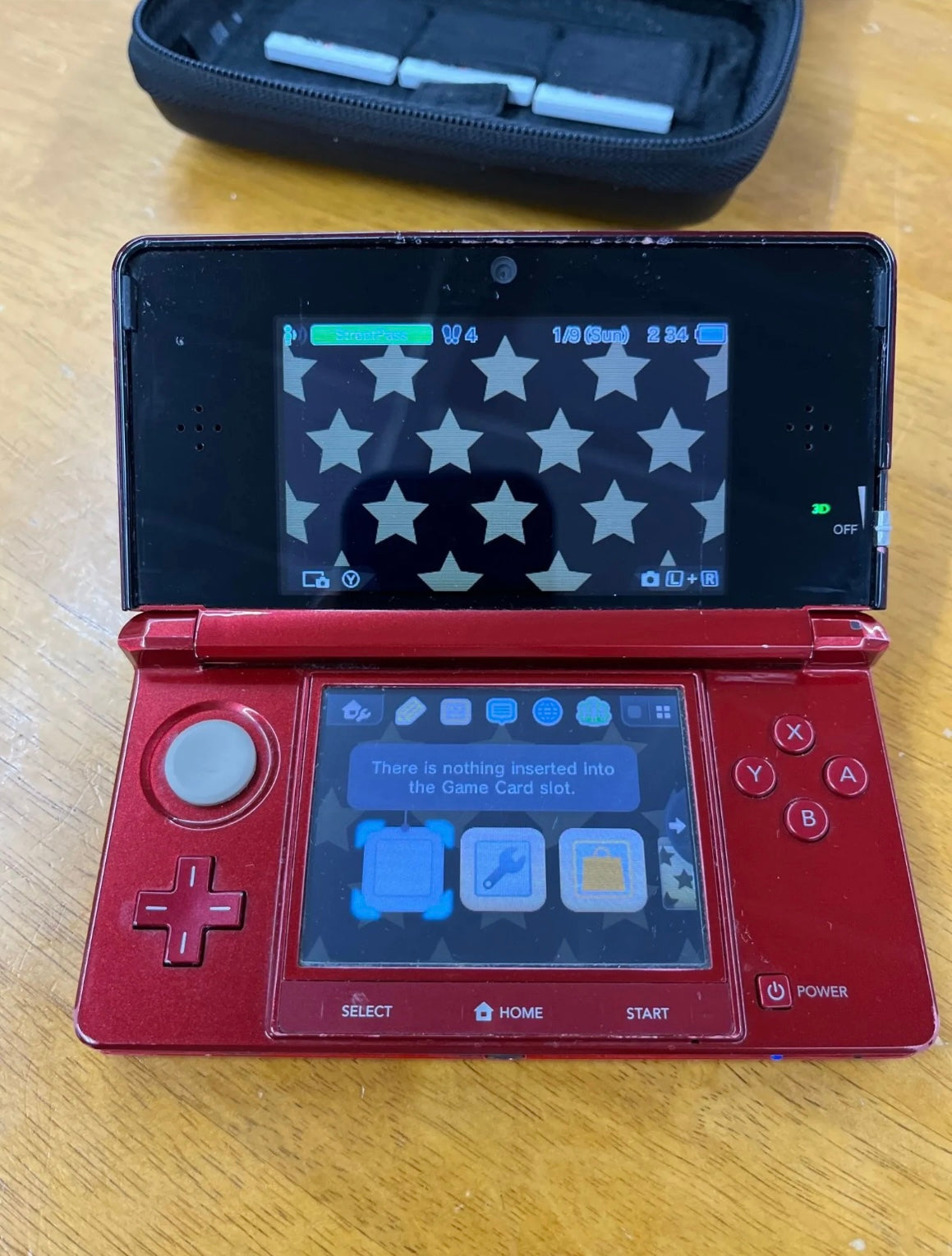 Nintendo 3DS rHandheld Console Red Charger, Card, 3 Games! NO STYLUS.