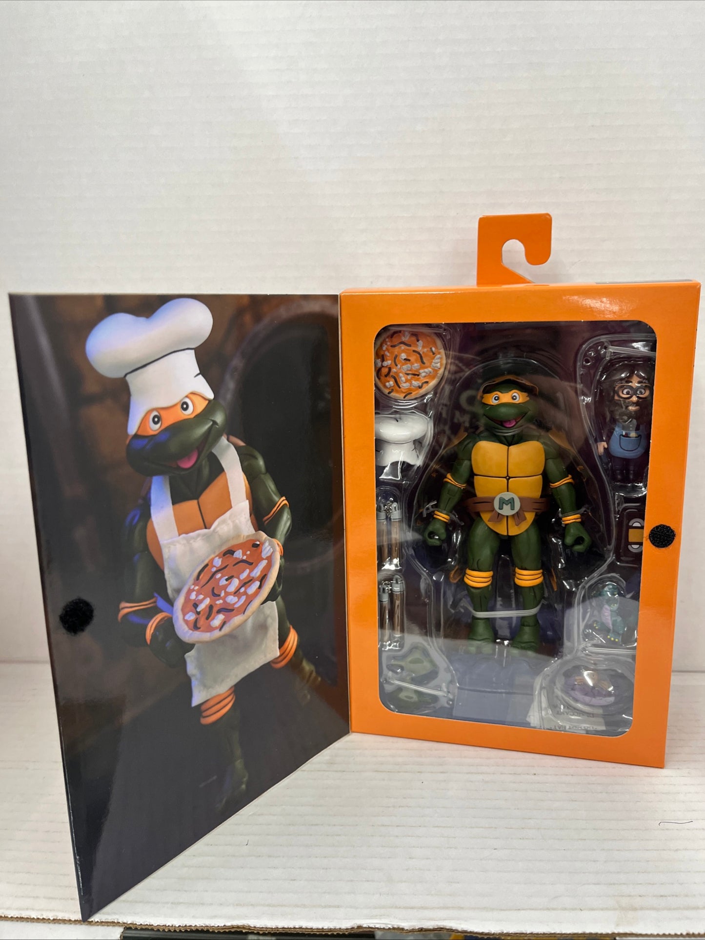 NECA TMNT Teenage Mutant Ninja Turtles Michelangelo is a Party Dude Figure New