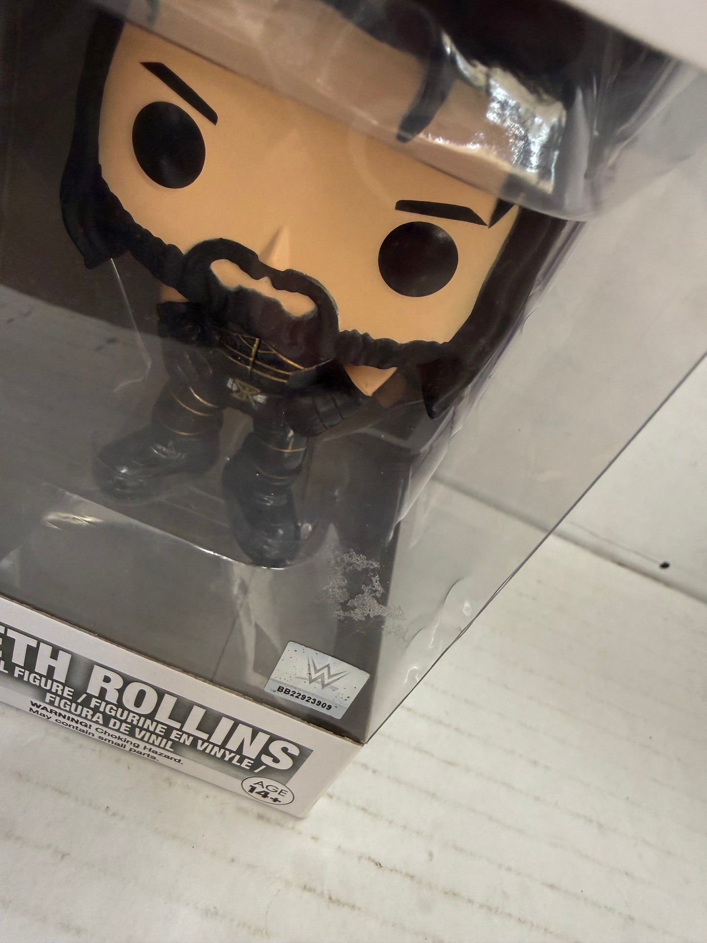 Funko Pop! Vinyl: WWE - Seth Rollins #24 w/ Protector Case *VAULTED*