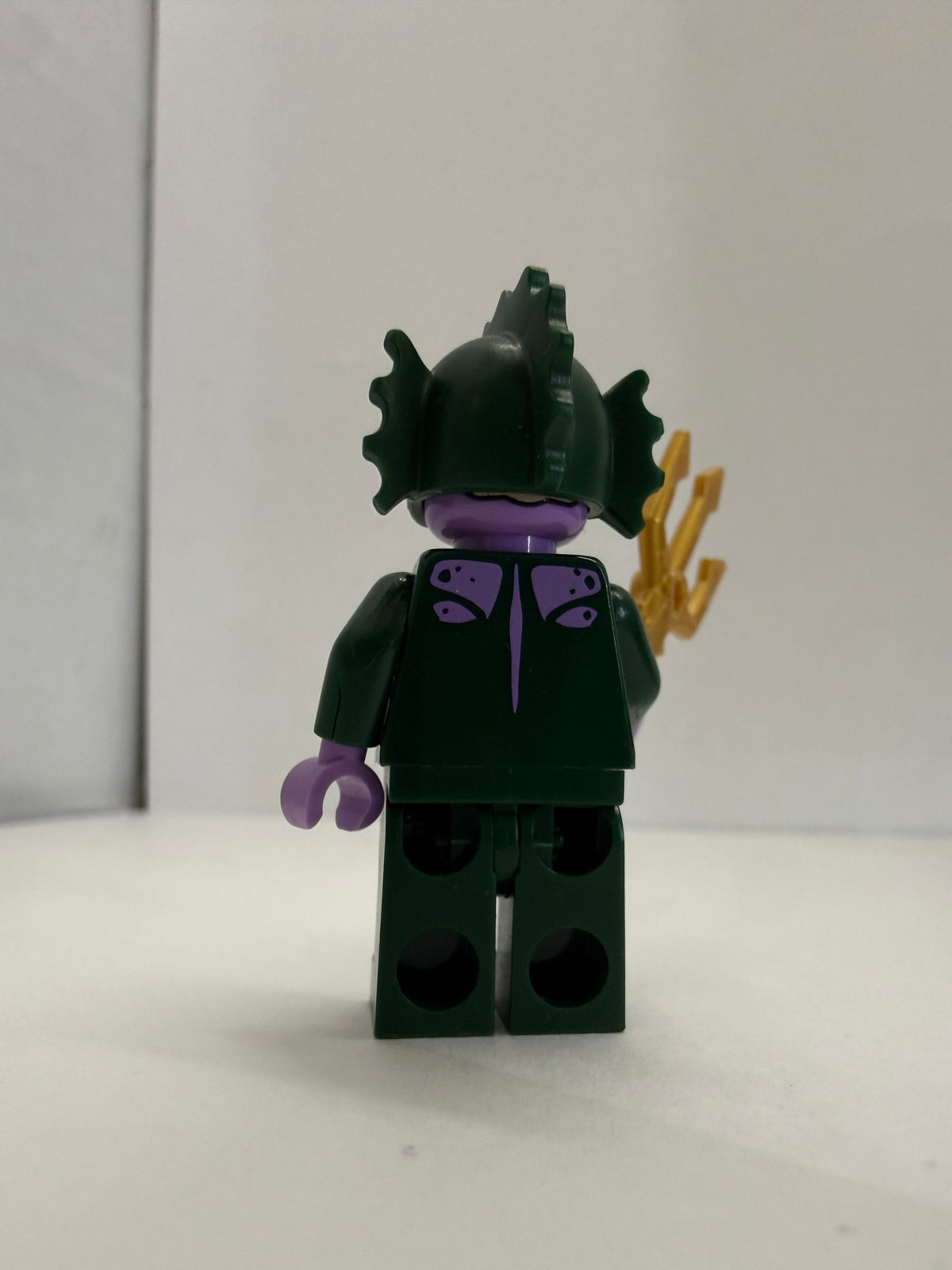 LEGO (Scooby-Doo 75903) Swamp Monster / Mr. Brown Minifigure scd014 w/ Trident