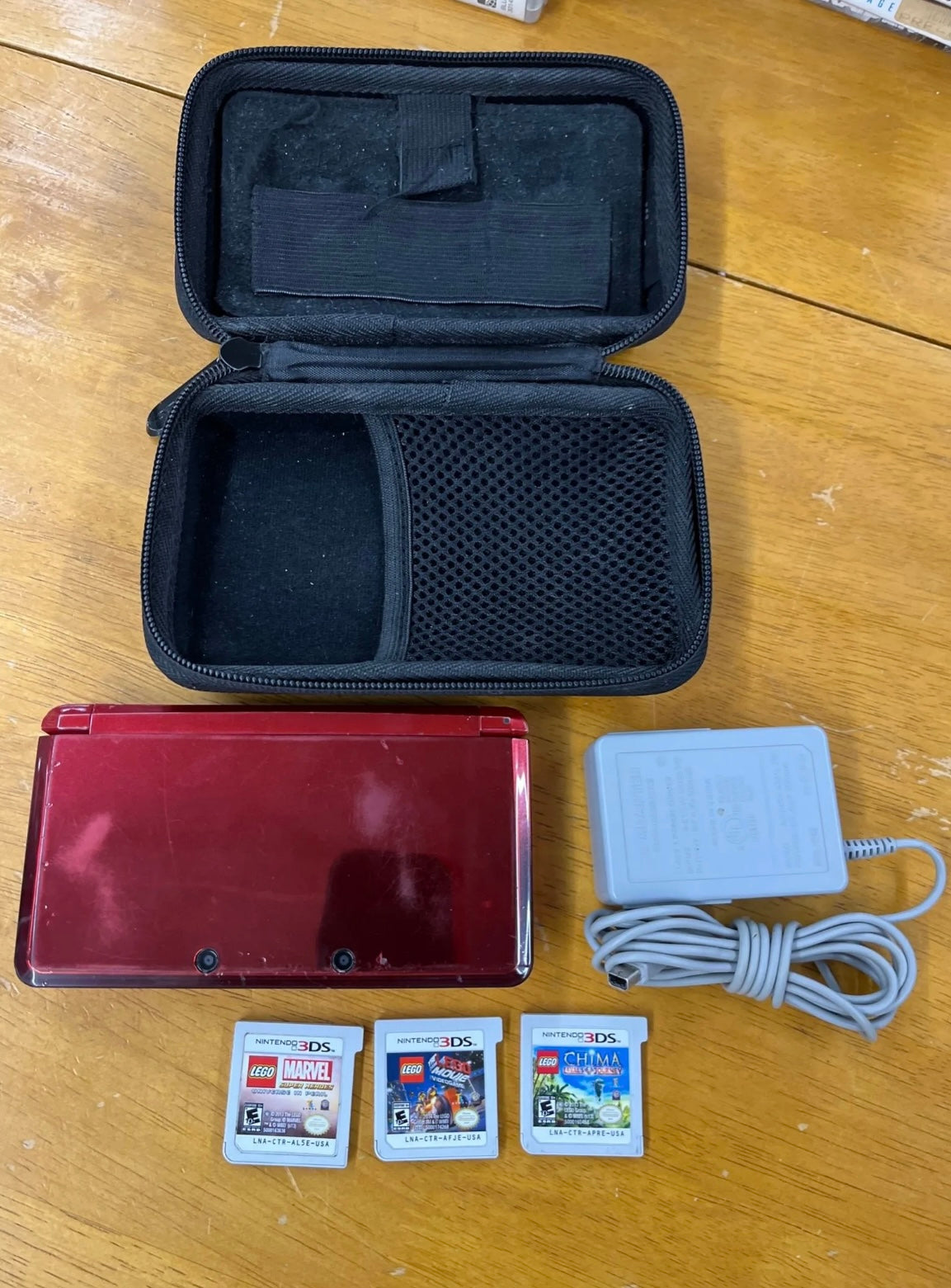 Nintendo 3DS rHandheld Console Red Charger, Card, 3 Games! NO STYLUS.