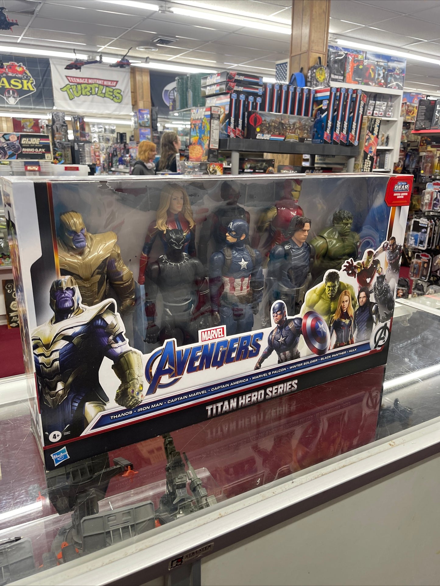 Avengers ~ Marvel Titan Hero Series ~ 8-Pack. Box Dmg See Photo