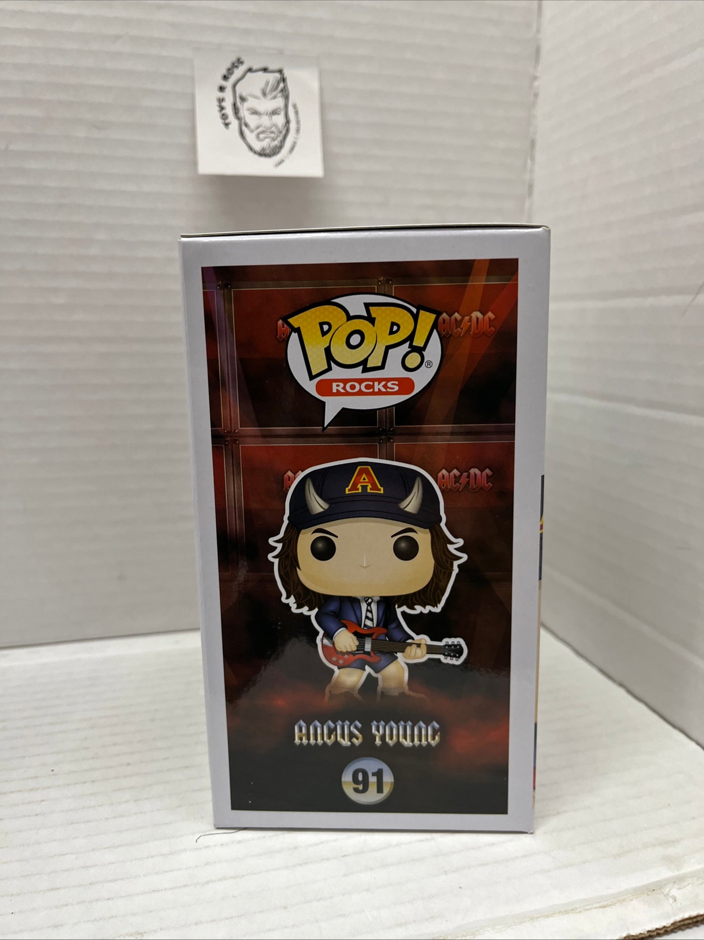 Funko Pop CHASE Rocks AC/DC - Agnus Young CHASE Vinyl Figure #91