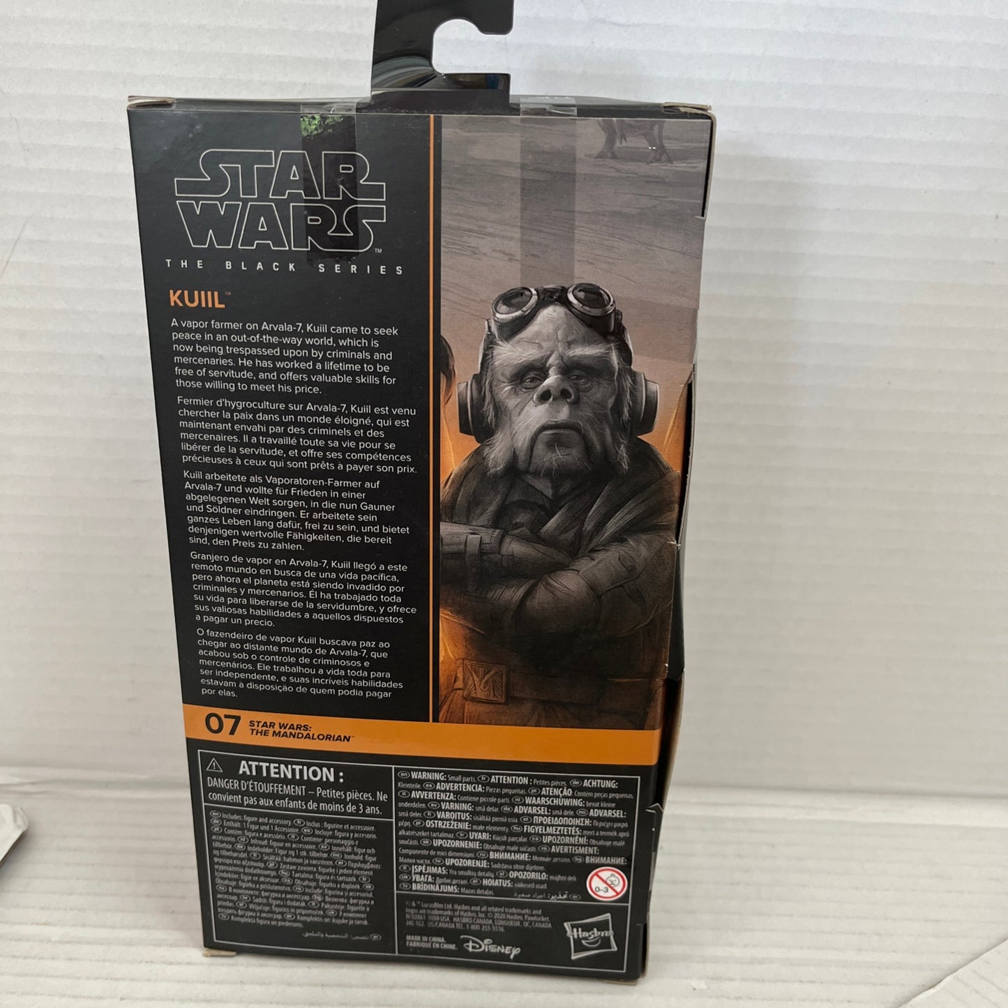 Hasbro Star Wars The Black Series The Mandalorian KUIIL Action Figure In Hand