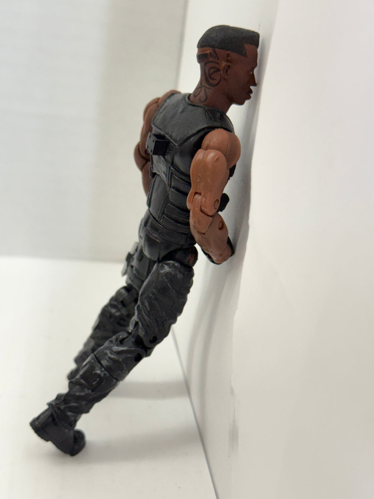 Rare MARVEL LEGENDS ToyBiz BLADE Action Figure Wesley Snipes - Figure Only