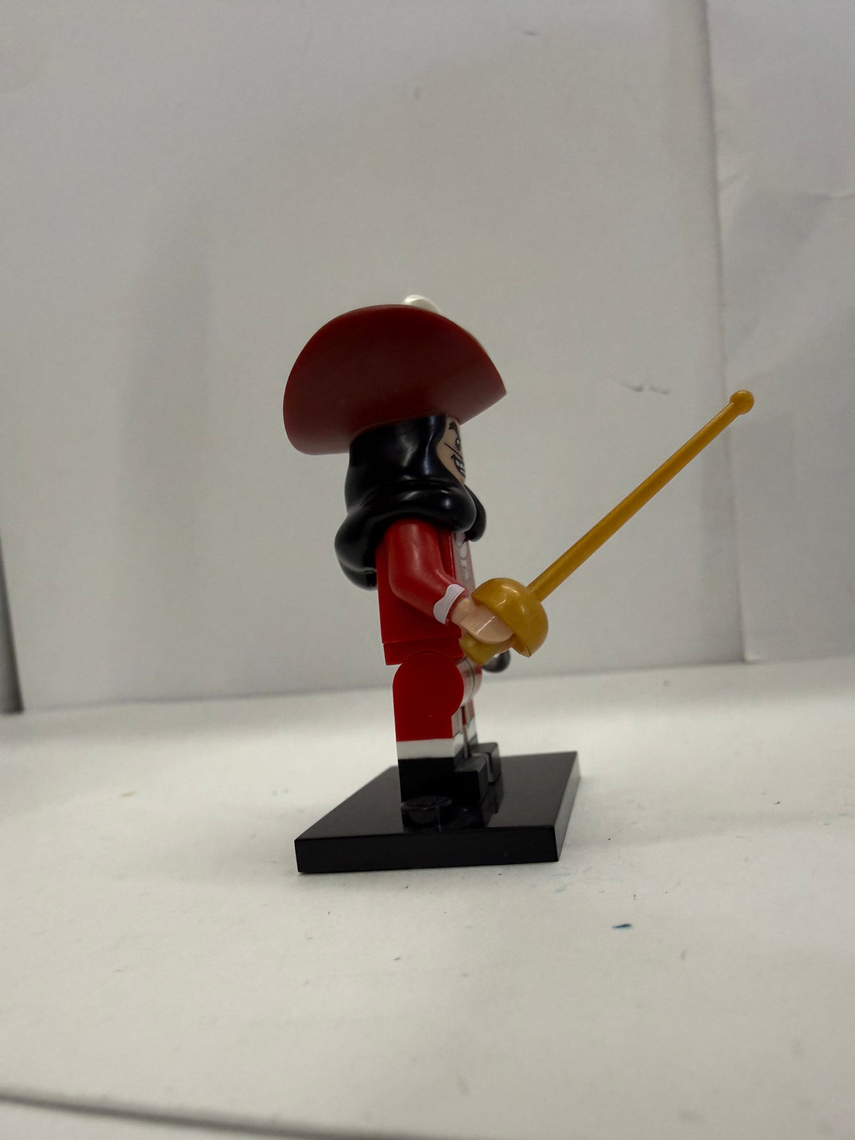 Lego Captain Hook Minifigure Disney Series 1 Collectible 71012 Rare HTF Dis016