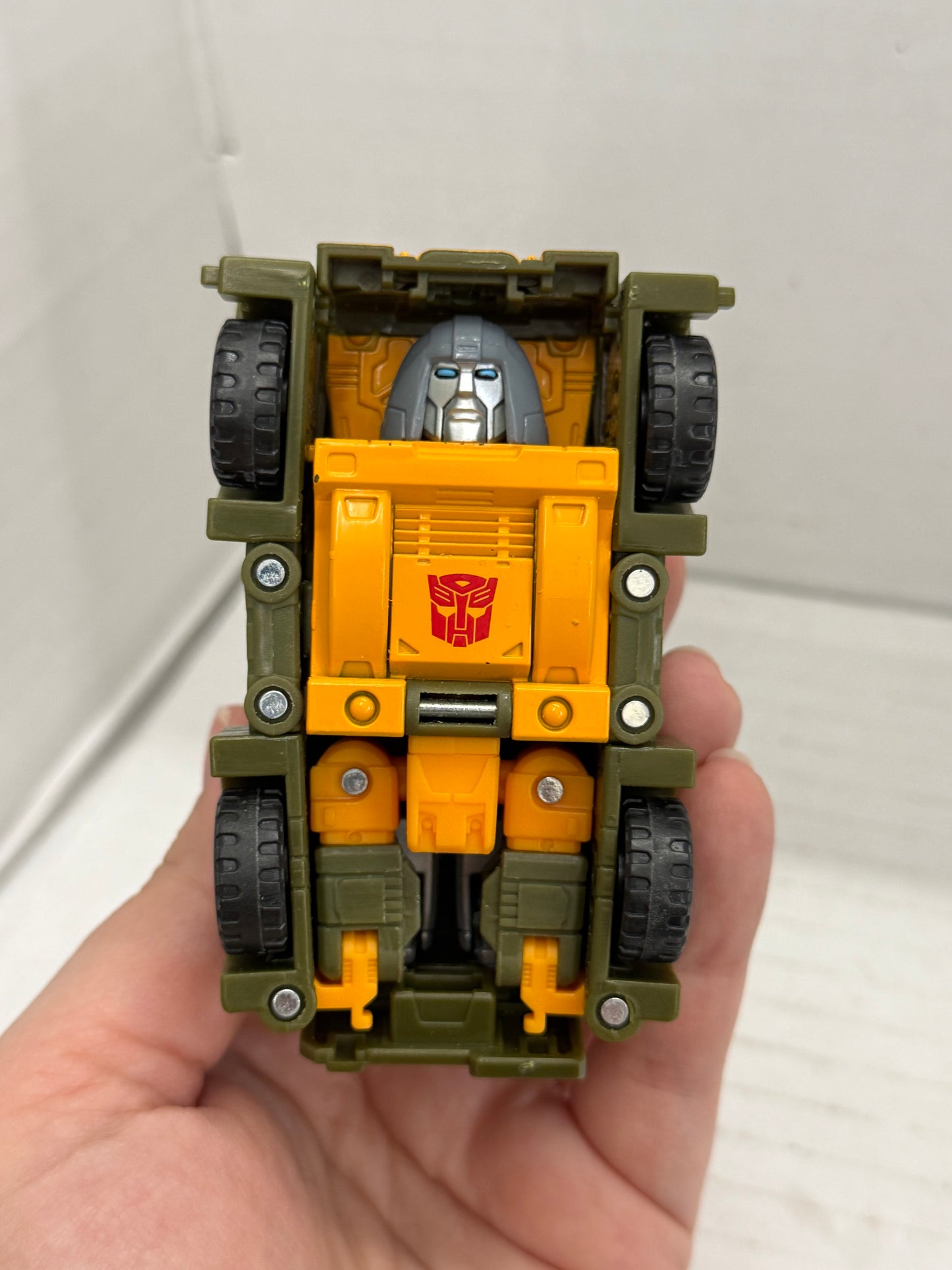 Brawn 100% Complete Deluxe Studio Series Transformers