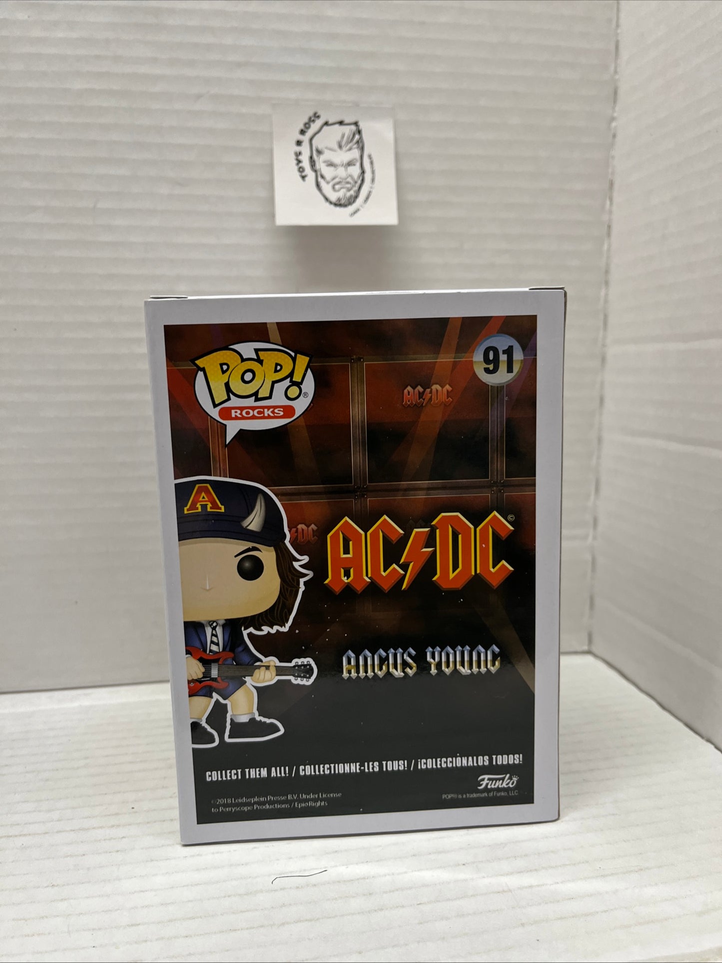 Funko Pop CHASE Rocks AC/DC - Agnus Young CHASE Vinyl Figure #91