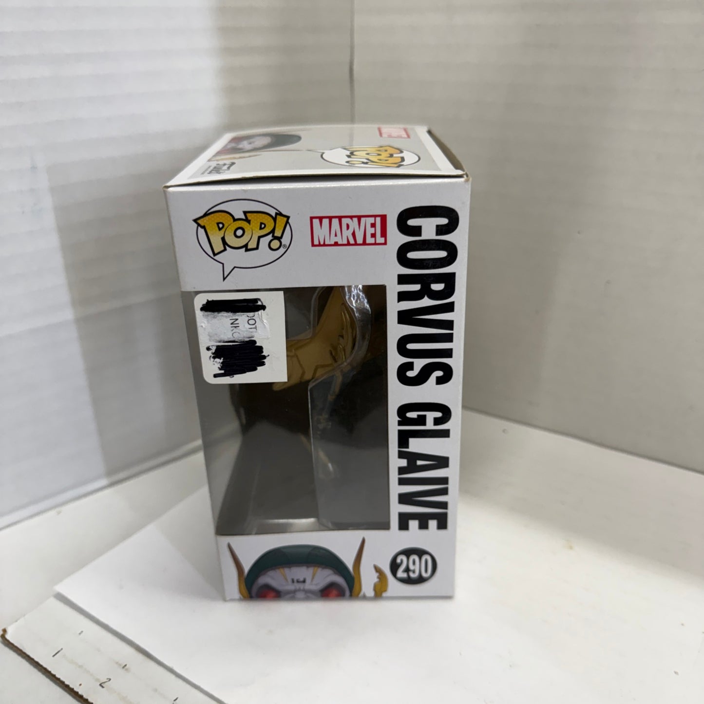 Funko POP! Marvel Avengers: Infinity War Corvus Glaive #290 NOT MINT