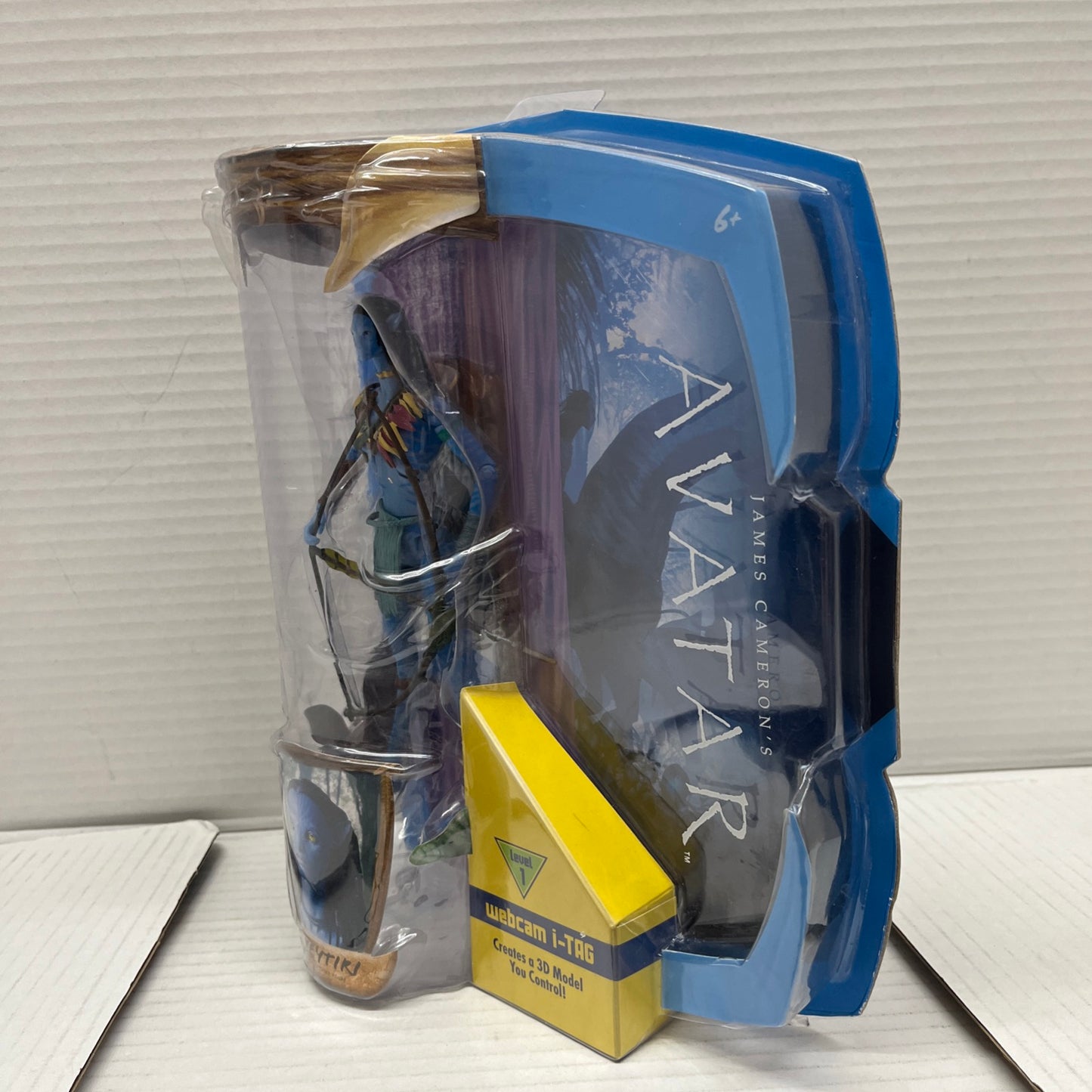 NEYTIRI ( 6" ) ORIGINAL AVATAR MOVIE ( 2009 ) ACTION FIGURE WITH BOW & ARROW