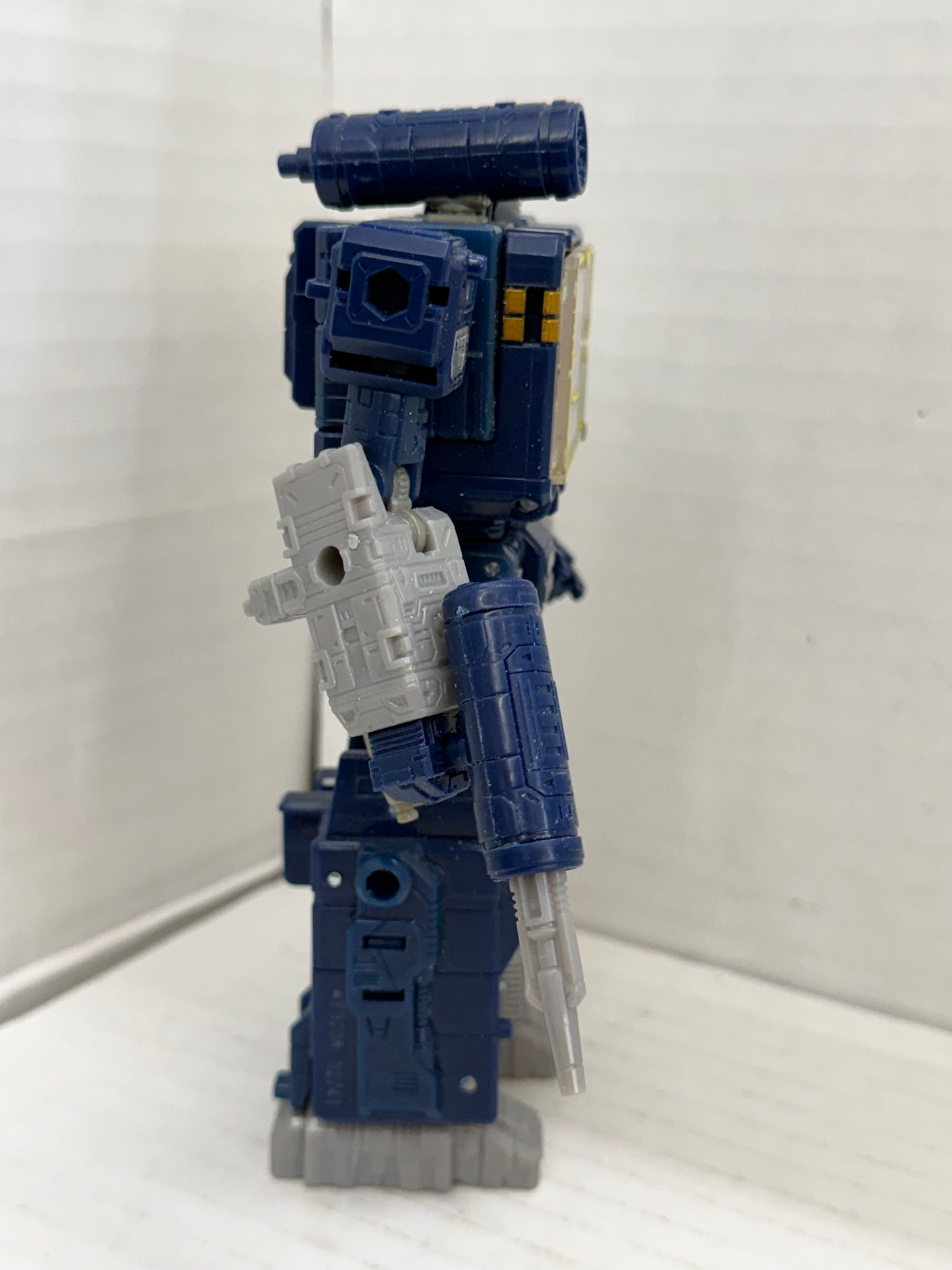 Transformers War for Cybertron Trilogy Netflix SoundWave Loose