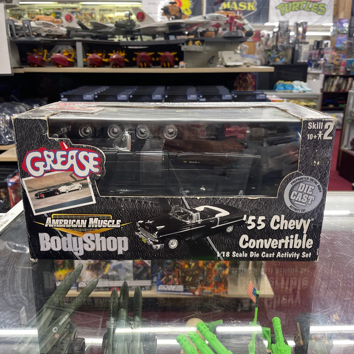 AMERICAN MUSCLE 1955 CHEVY CONVERTIBLE GREASE BODYSHOP 1/18 SCALE DIECAST