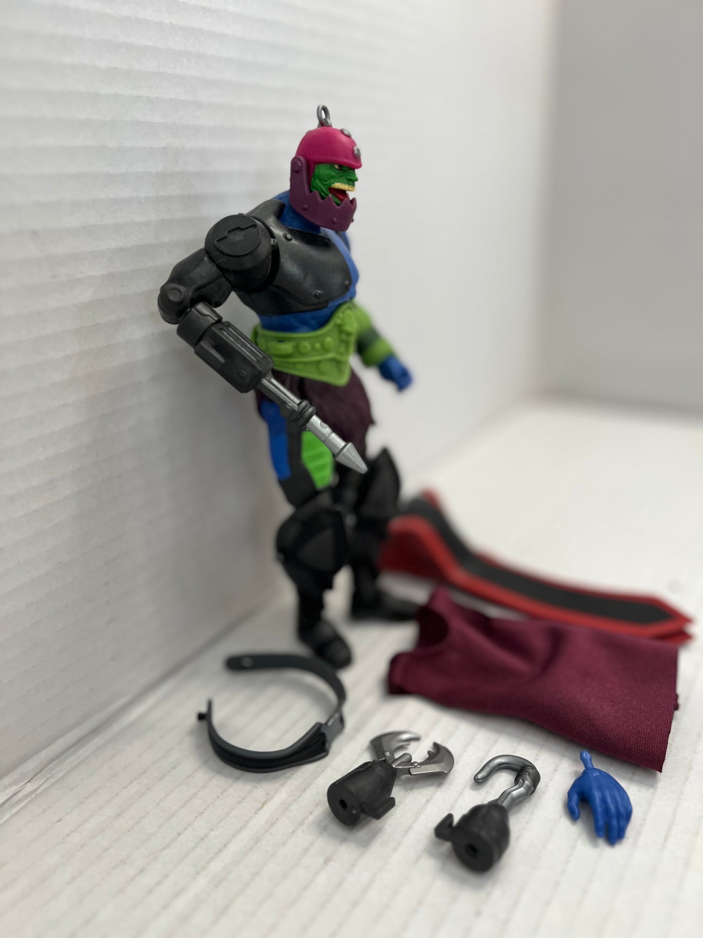 Masters of the Universe Masterverse Revelations Trap-Jaw loose complete