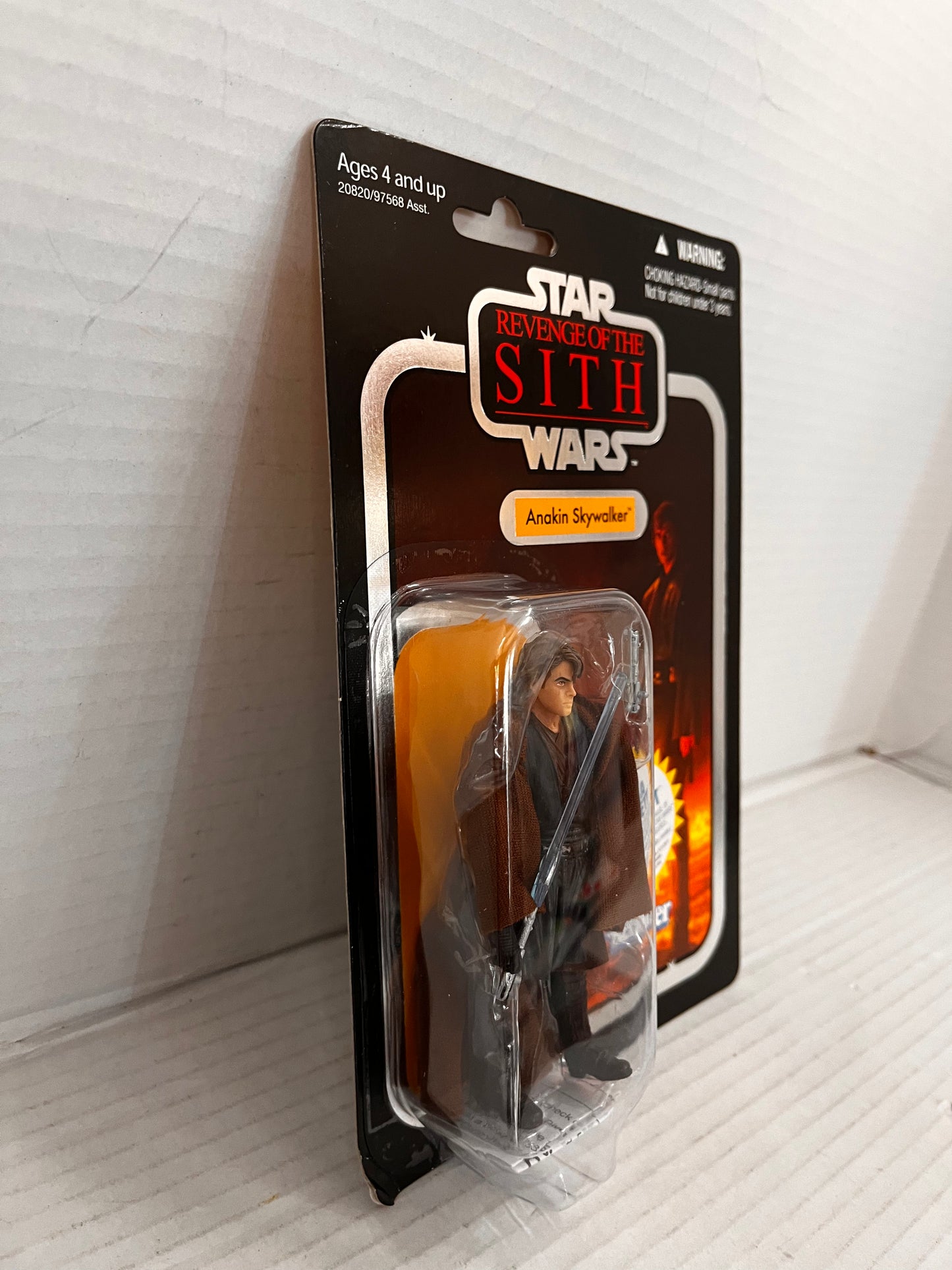Hasbro Star Wars Anakin Skywalker Action Figure Vintage Collection VC13