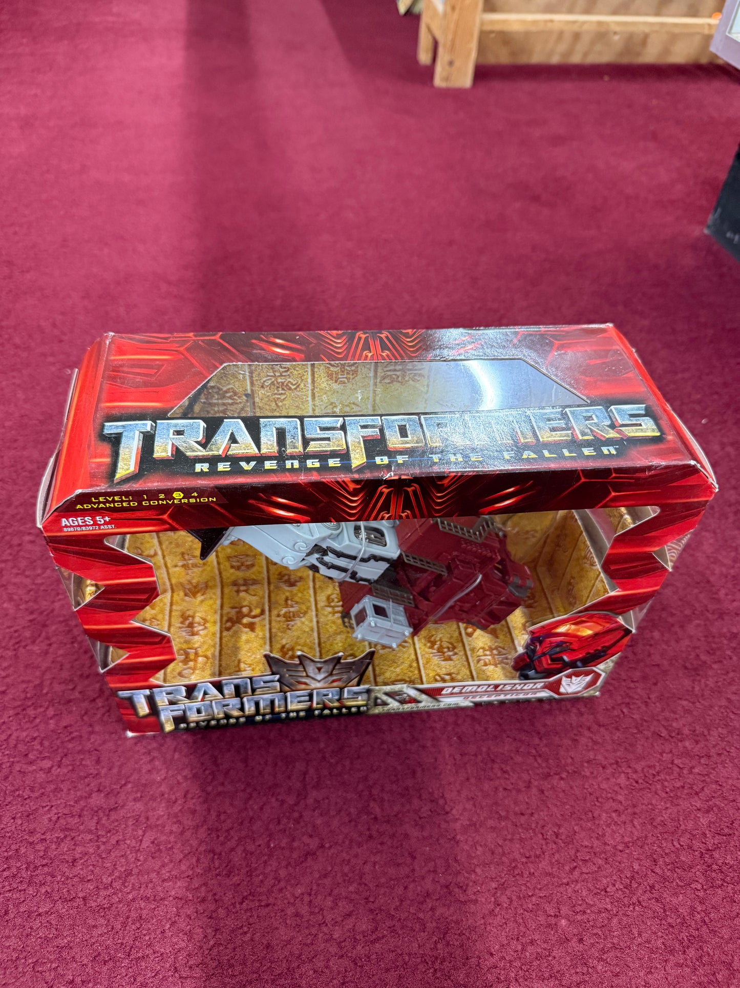 Transformers Voyager Class Revenge of the Fallen Demolisher New Factory Sealed