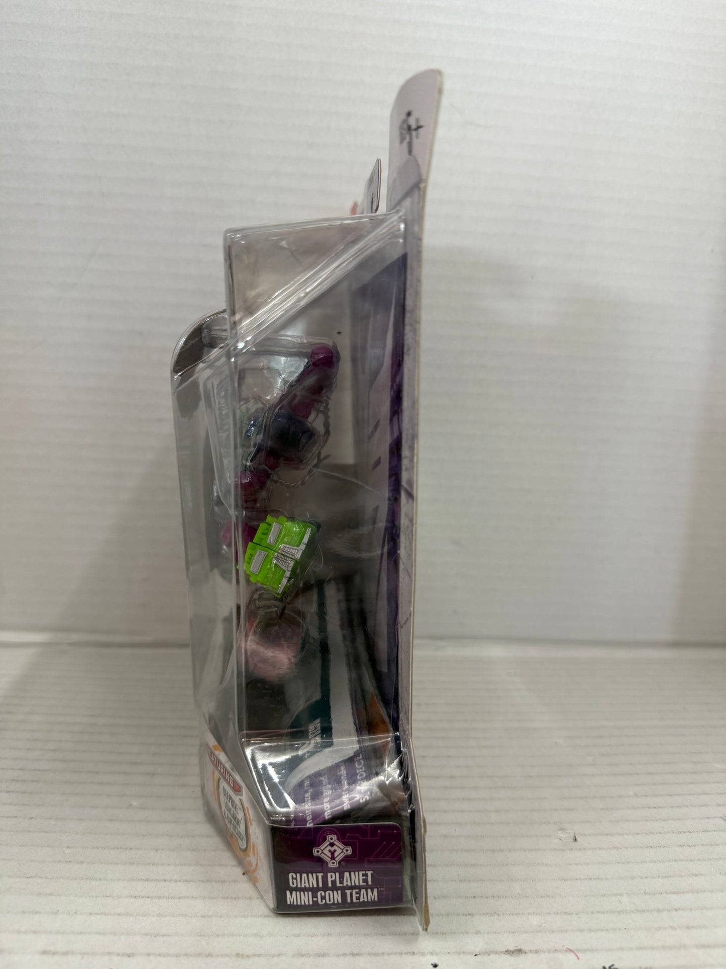 TRANSFORMERS CYBERTRON PRIMUS Giant Planet Mini Con Team, Never opened 2006