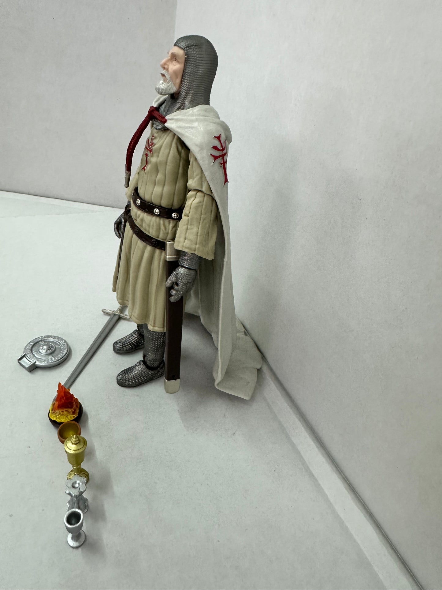 Hasbro Indiana Jones Adventure Series - Grail Knight Action Figure