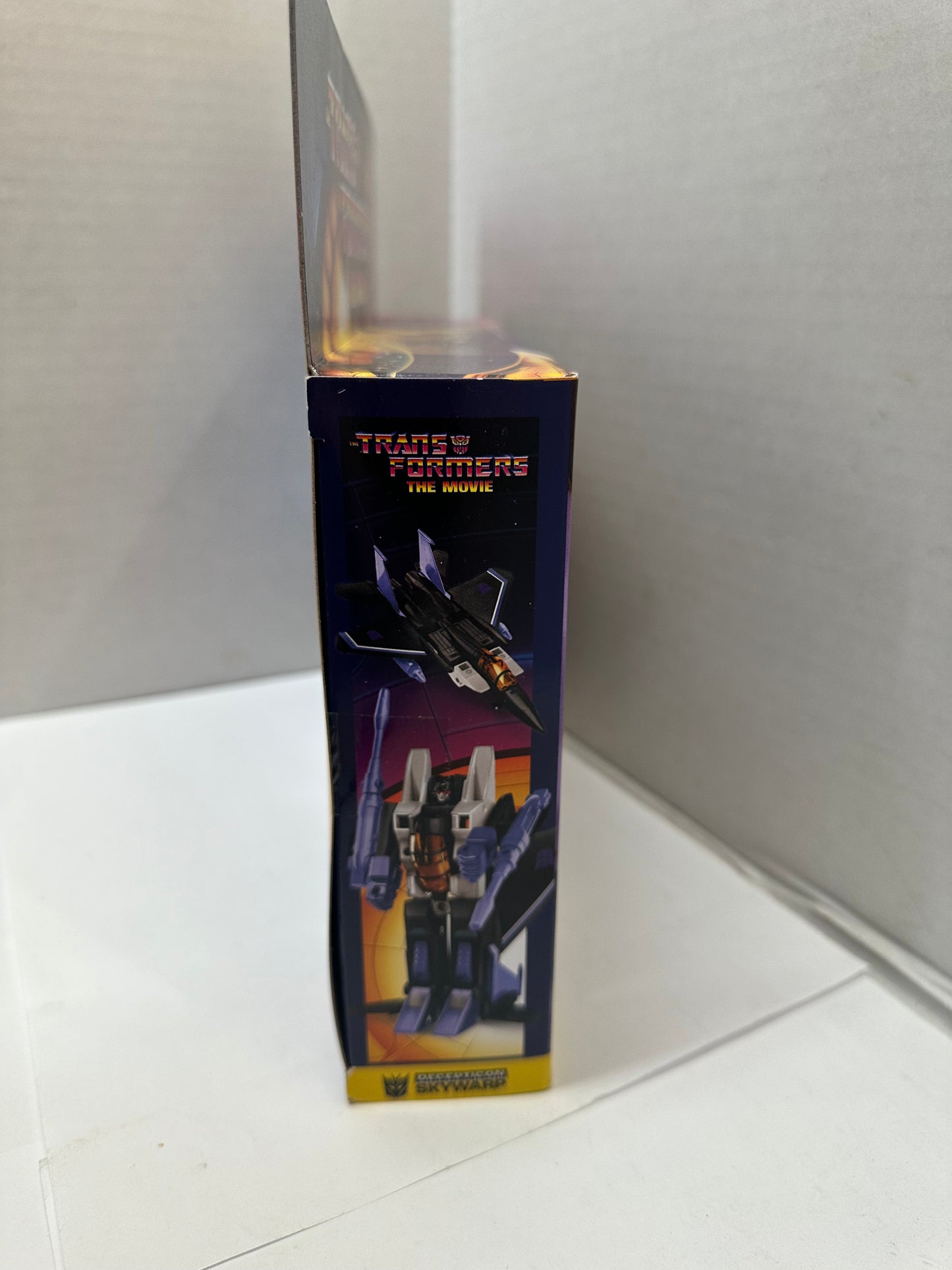 Transformers Skywarp Retro G1 Action Figure Hasbro