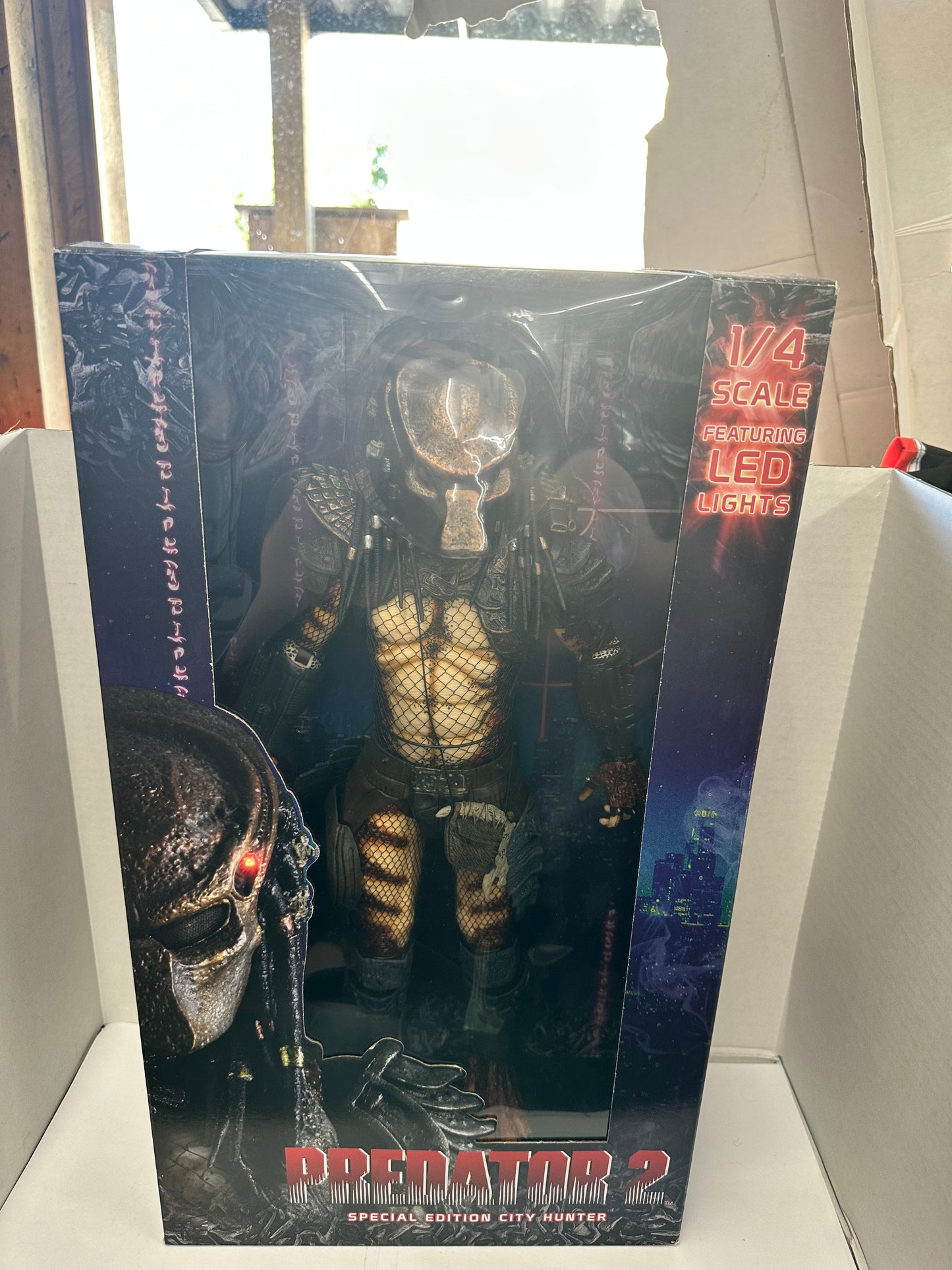 NECA Reel Toys Predator 2 Special Edition City Hunter 1/4 Scale 18” figure