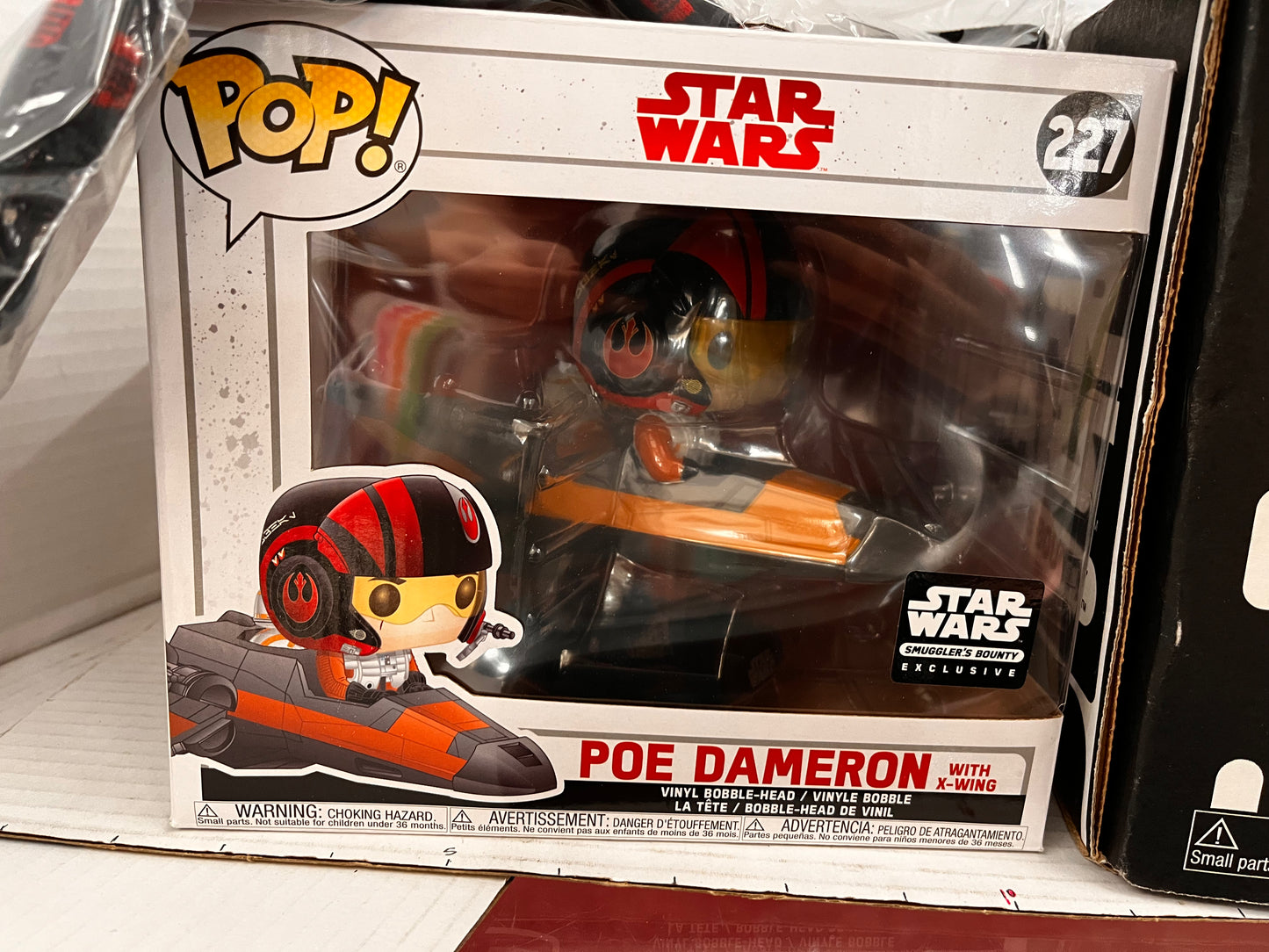 Funko Pop! Star Wars The Last Jedi Smuggler's Bounty Box Complete POE X-WING J1