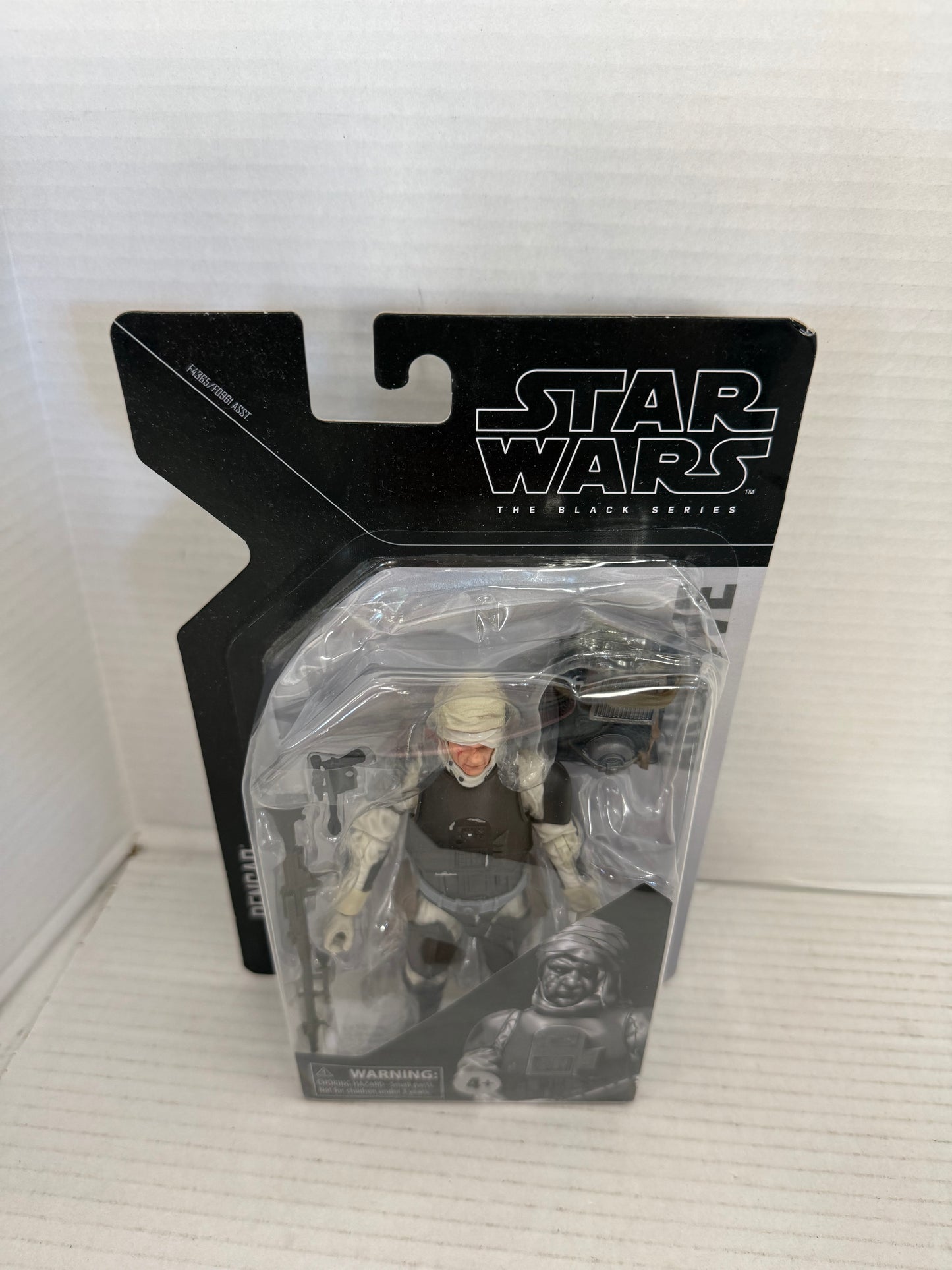 Star Wars The Black Series Archive Dengar Toy 6-Inch-Scale