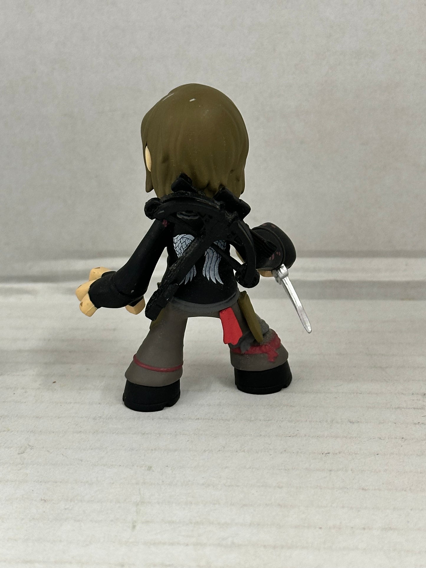 FUNKO MYSTERY MINIS WALKING DEAD S4 BLOODY DARYL DIXON KNIFE CROSSBOW + BIKE