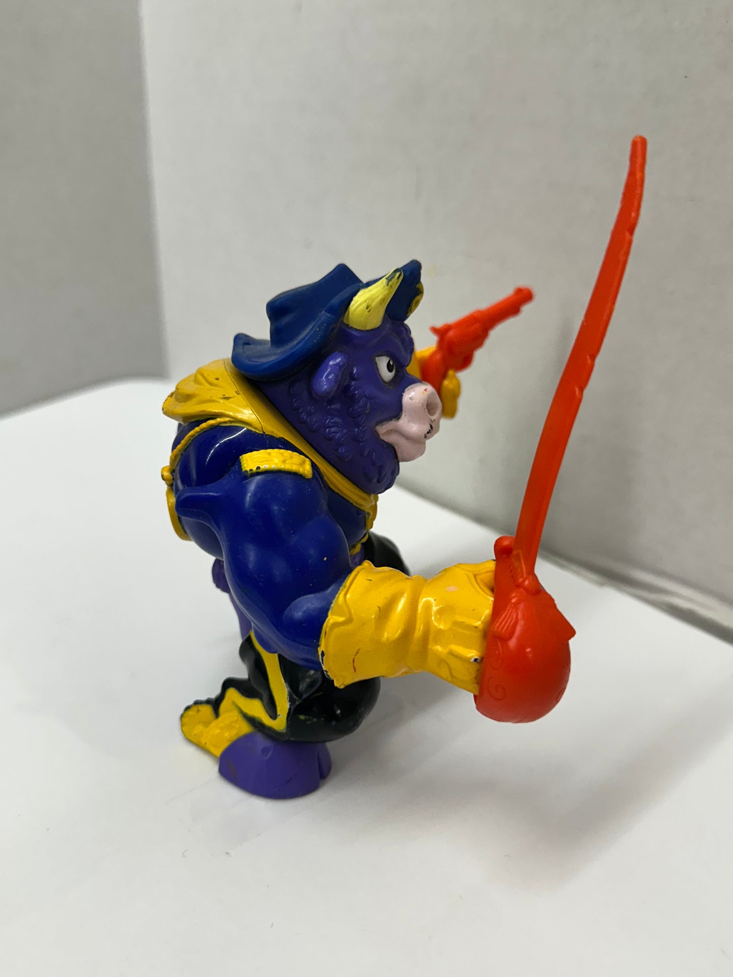 1991 Hasbro Cowboys of Moo Mesa Colonel Cudster with Sword And Gun Complete