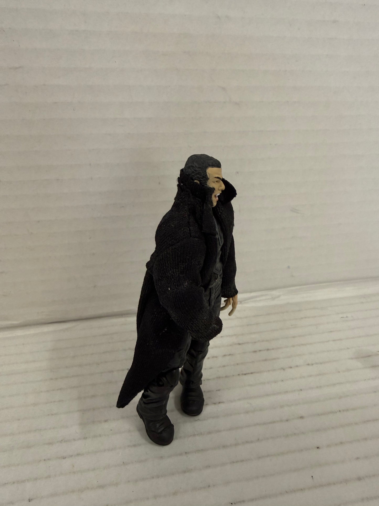 Marvel Universe X-Men Origins: Wolverine Sabretooth In Trench Coat 4”Figure
