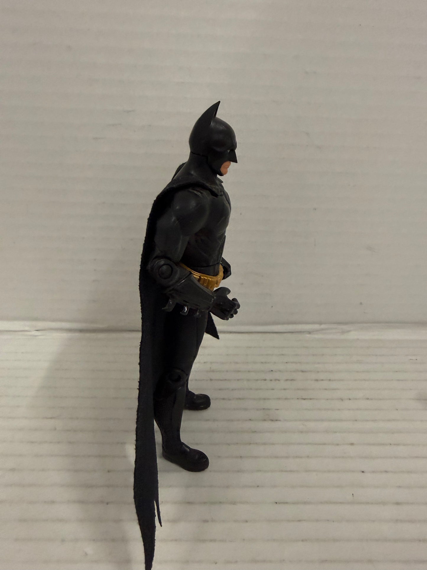 Mattel Batman Begins Battle Gear Batman 2005 5.5" Adjustable Action Figure Loose