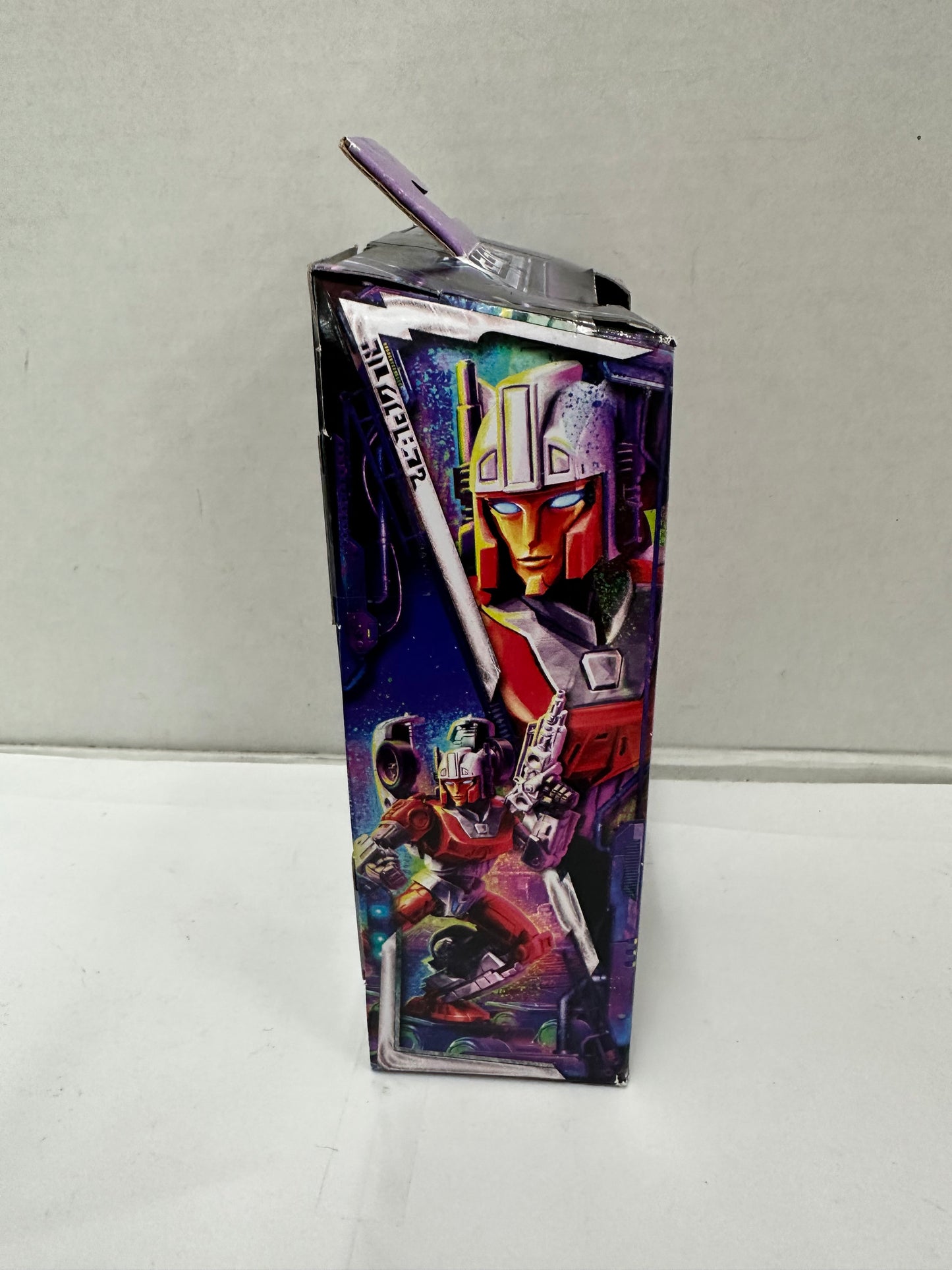 Transformers Legacy Deluxe Autobot Minerva