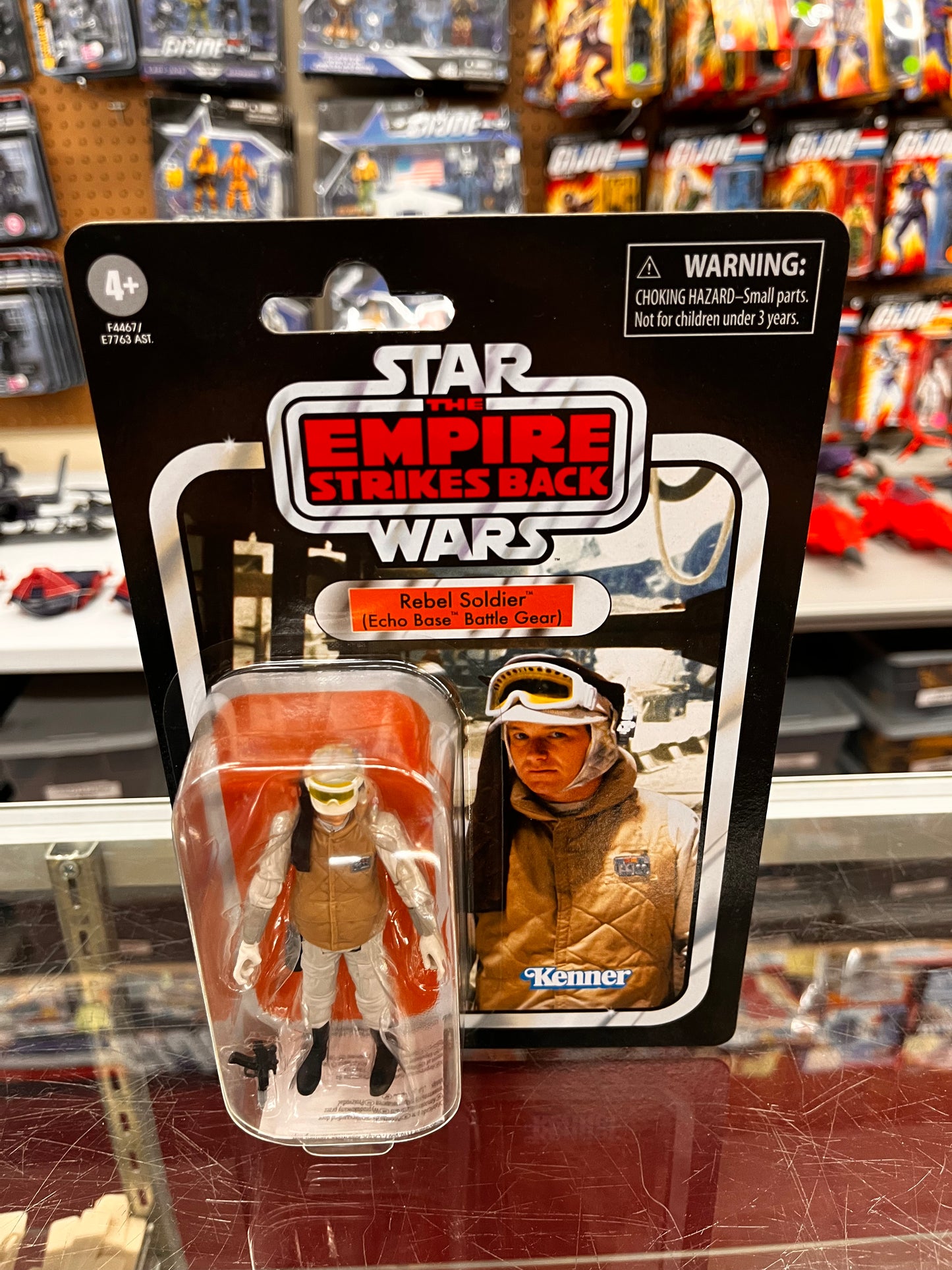 Star Wars Rebel Soldier Hoth Echo Base VC68 3.75 Figure