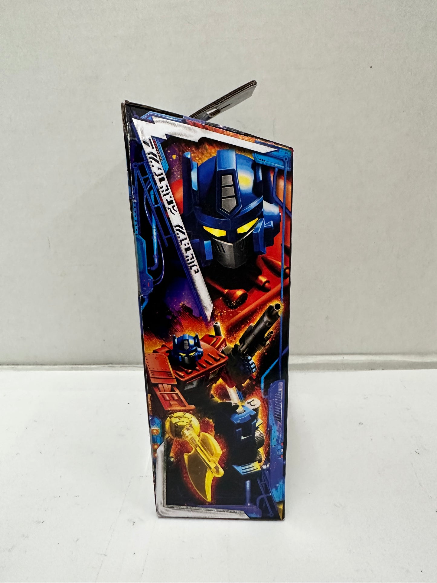Transformers Legacy United G1 Universe Optimus Prime Action Figure