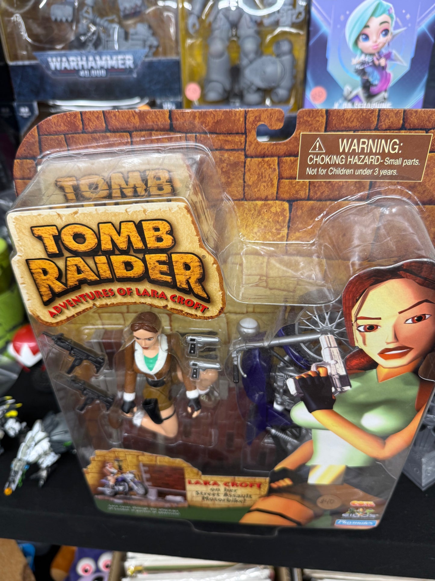 TOMB RAIDER Lara Croft Conquers the Legendary Yeti ~ Playmates Figure 1999 NEW