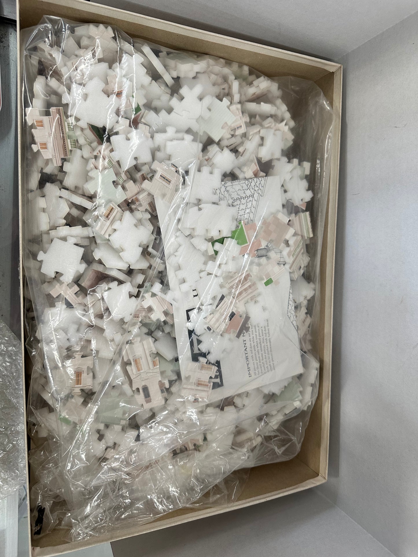 3D Puzzle US Capitol Building 718 Pieces Milton Bradley Challenging