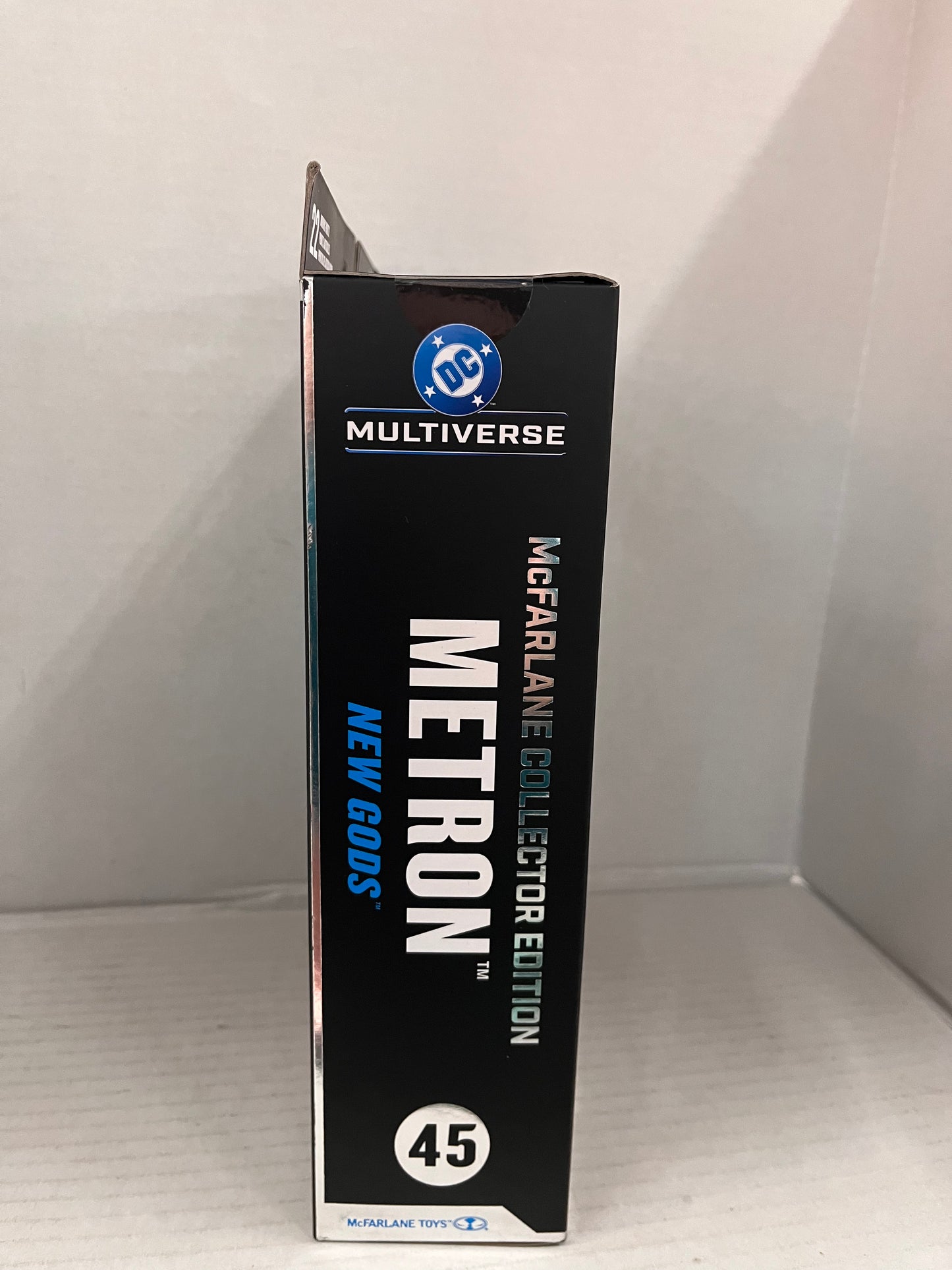 McFarlane DC Multiverse Metron (New Gods) Collector Edition #45 w/ Mobius chair