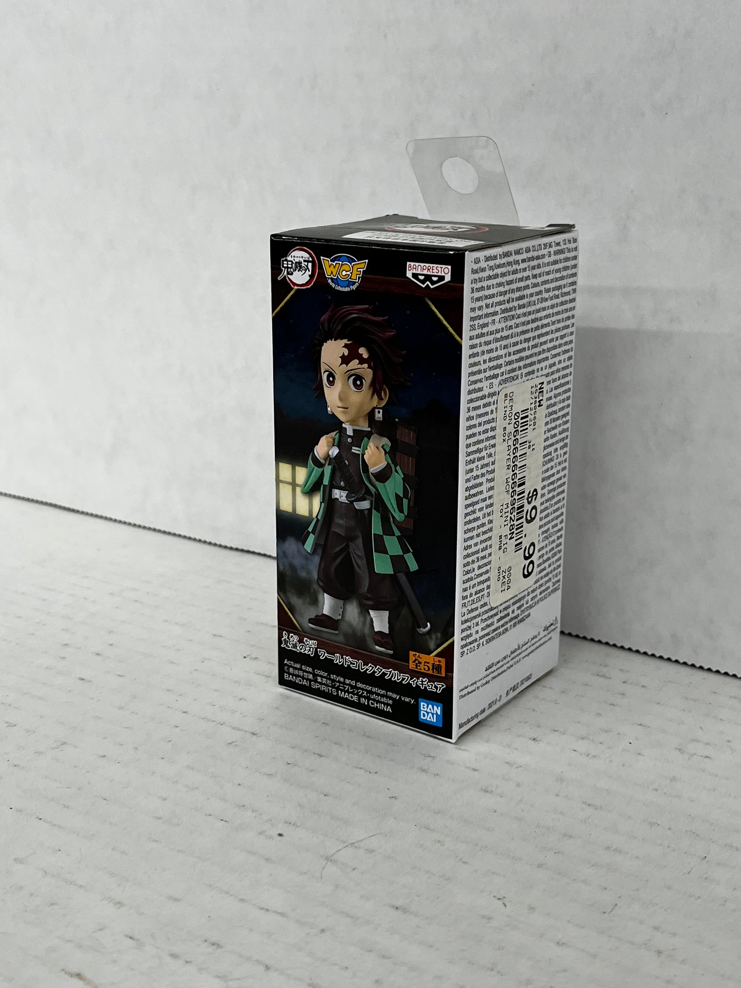 Demon Slayer Kimetsu no Yaiba TANJIRO KAMADO MINI FIGURE IN BOX NEW