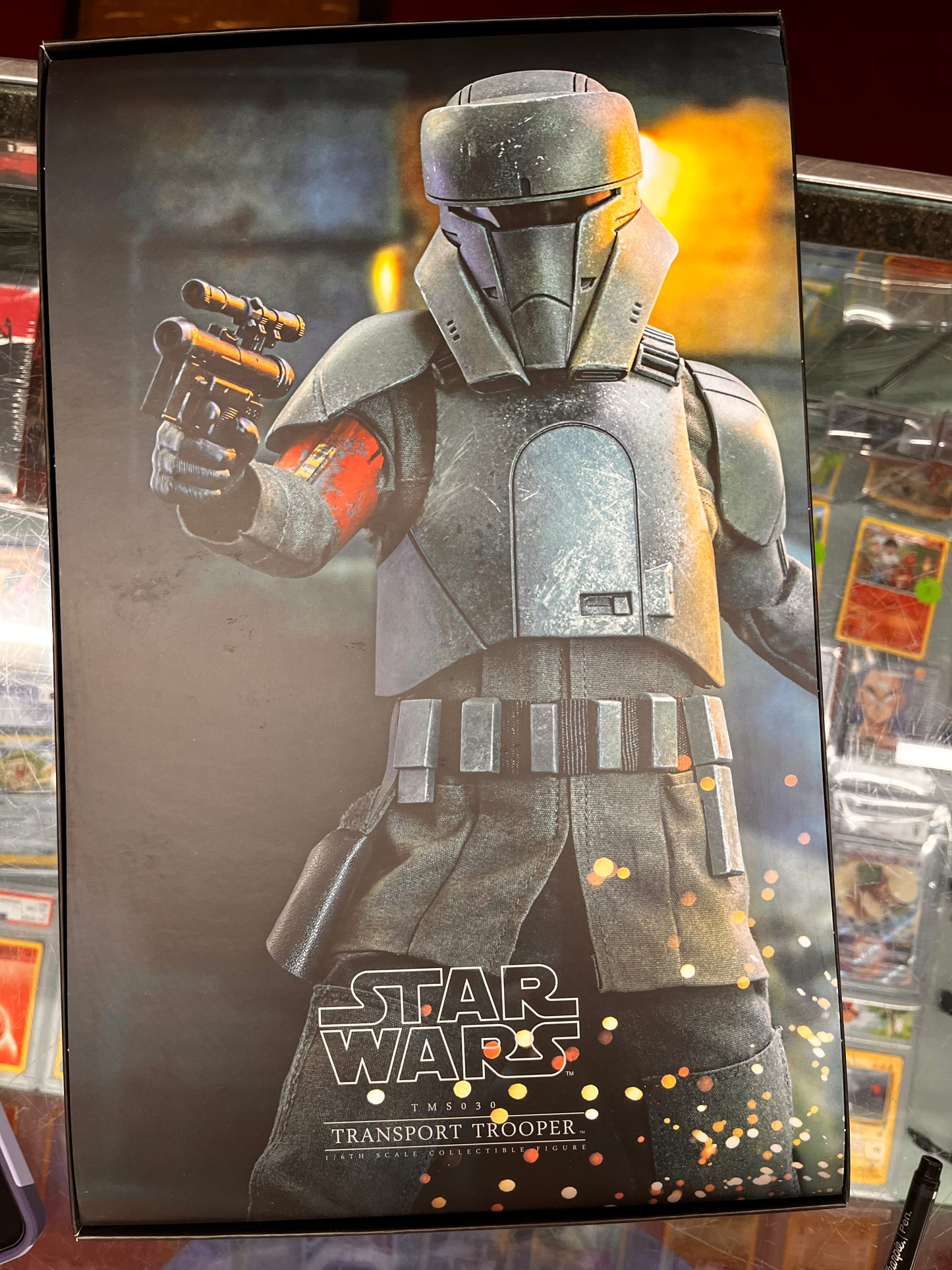 Hot Toys Star Wars the Mandalorian 12 in Action Figure - TMS030