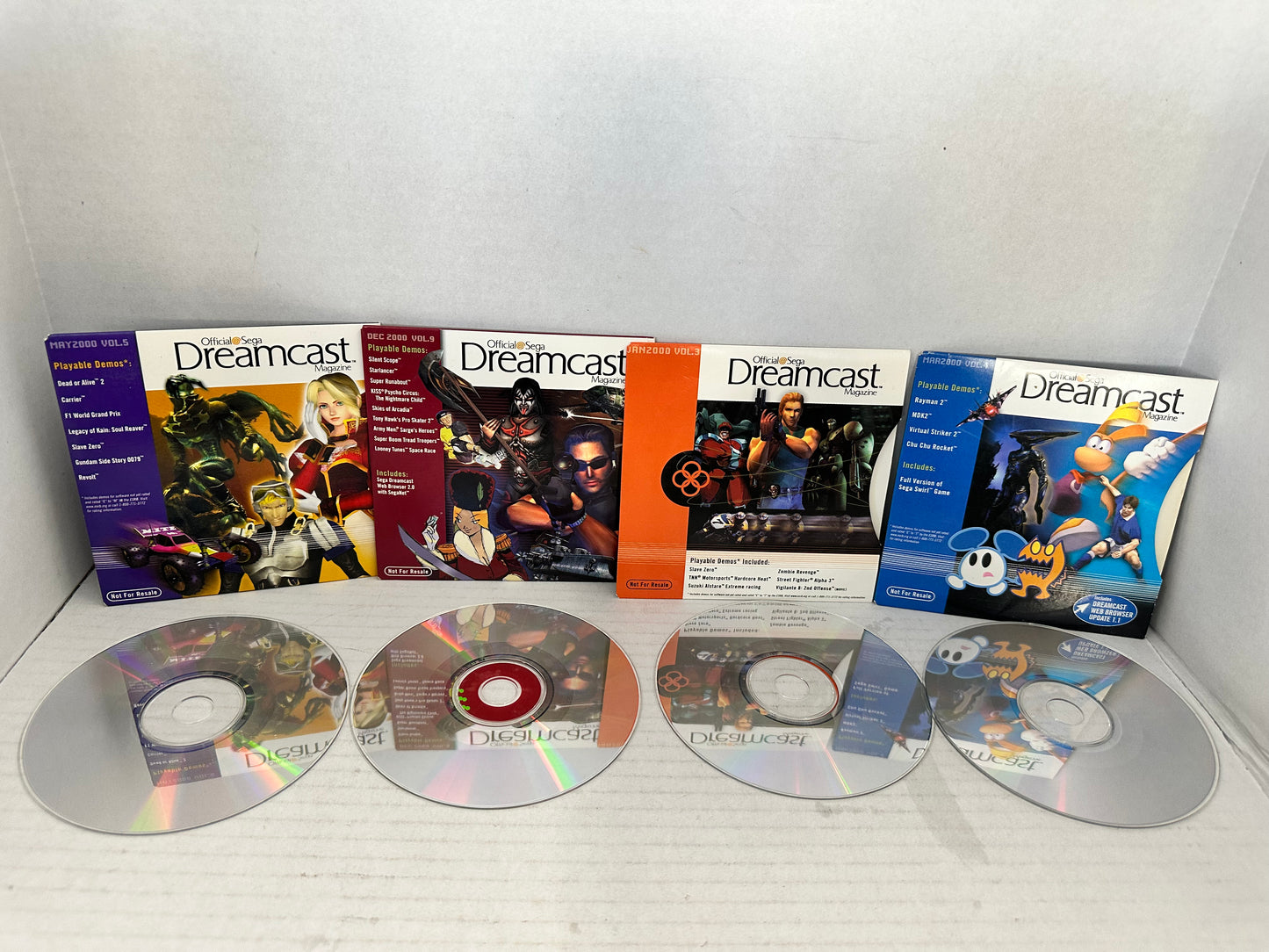 Official Sega Dreamcast Magazine Demo Discs Lot Of 4 Cardboard Sleeve W/ Discs