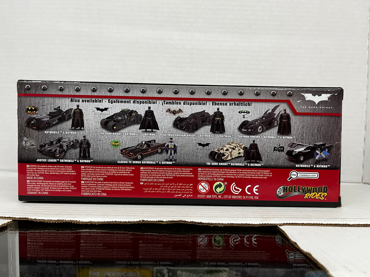 BATMOBILE & BATMAN FIGURE THE DARK KNIGHT 1/24 DIECAST MODEL JADA