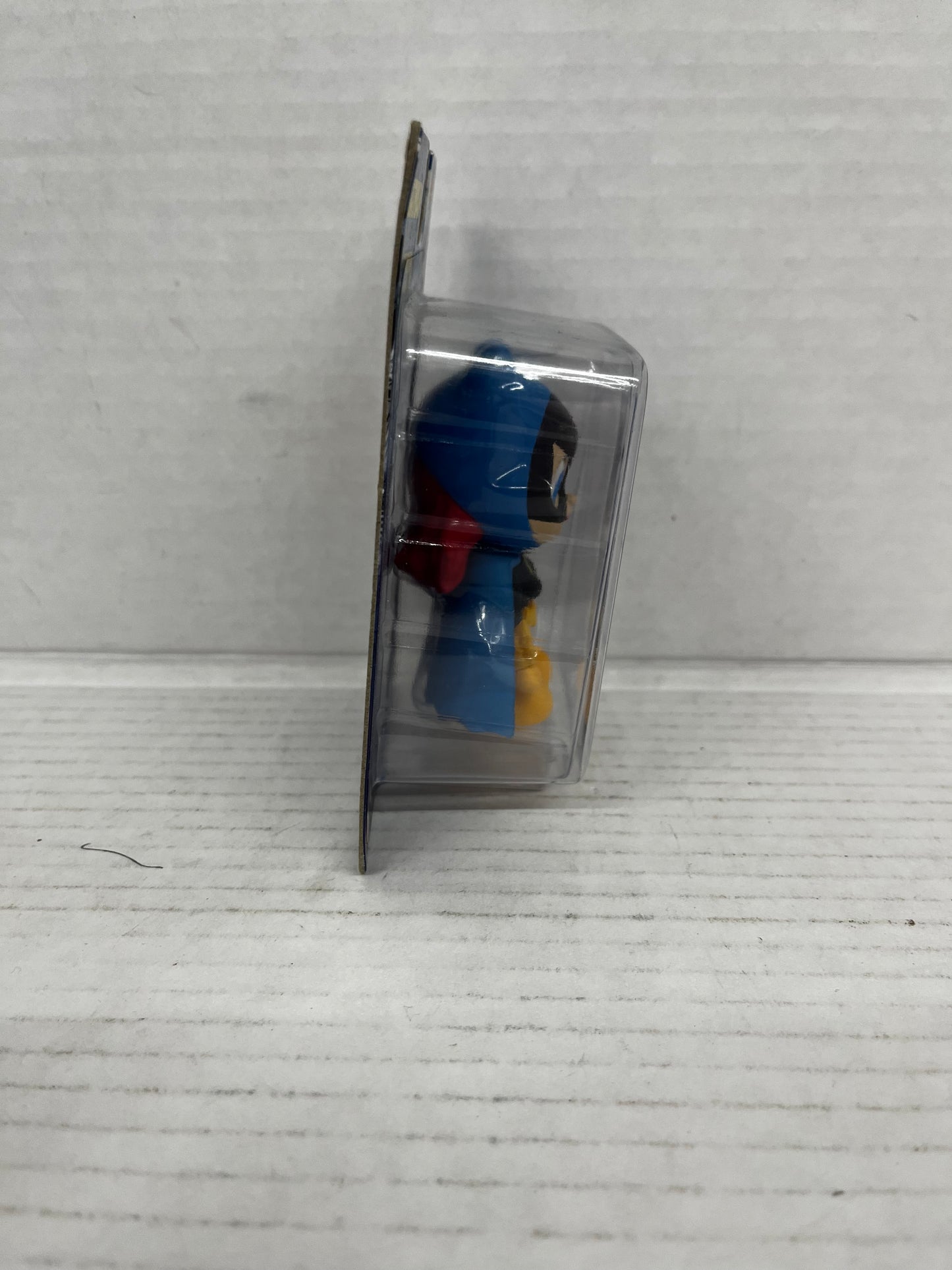 Hot toys Cosbaby Batgirl MIP DC Collectibles Batman Toy Action Figure