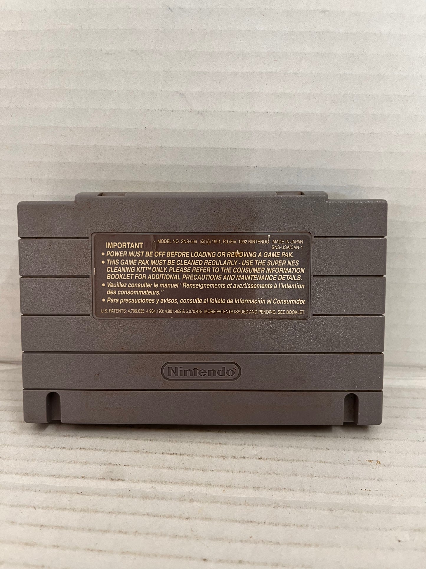 Donkey Kong Country (Super Nintendo SNES) Cartridge