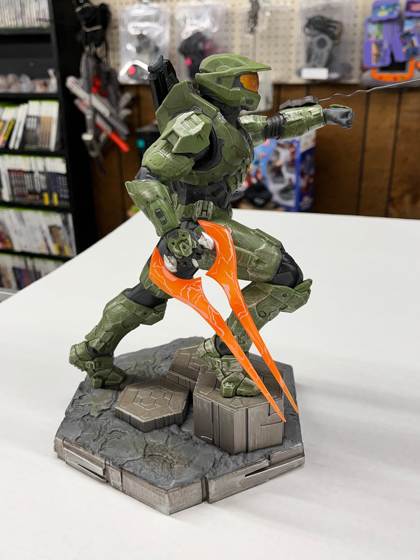 Halo Infinite Master Chief with Grappleshot Orange Sword 10 Inch PVC Statue
