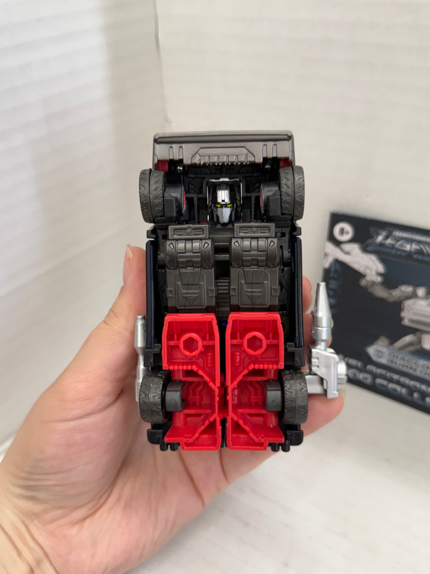 Transformers Diaclone Universe Burn Out Complete Legacy Deluxe Class