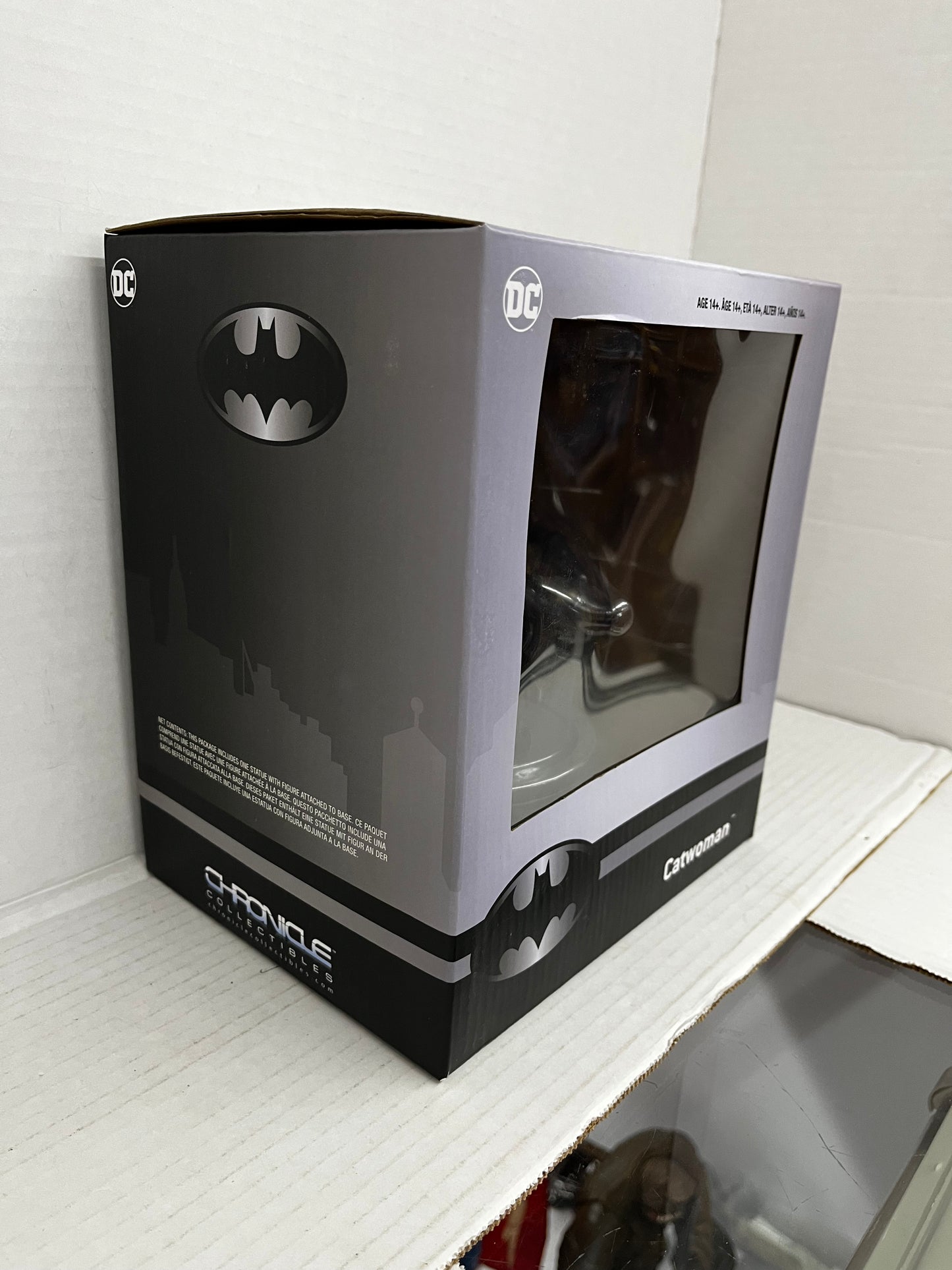 Catwoman DC Comics PVC Statue Chronicles Collectibles Jim Lee