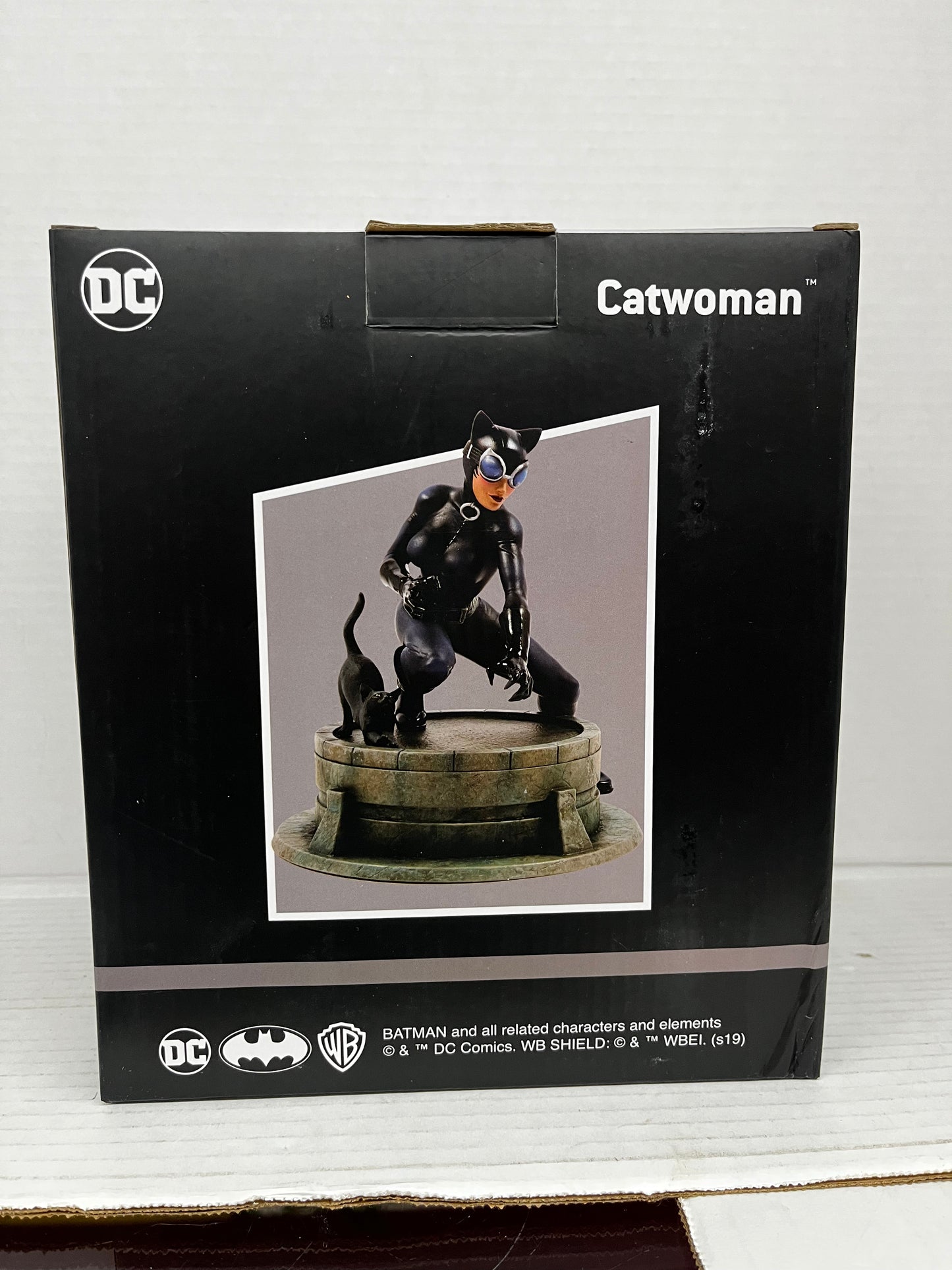 Catwoman DC Comics PVC Statue Chronicles Collectibles Jim Lee