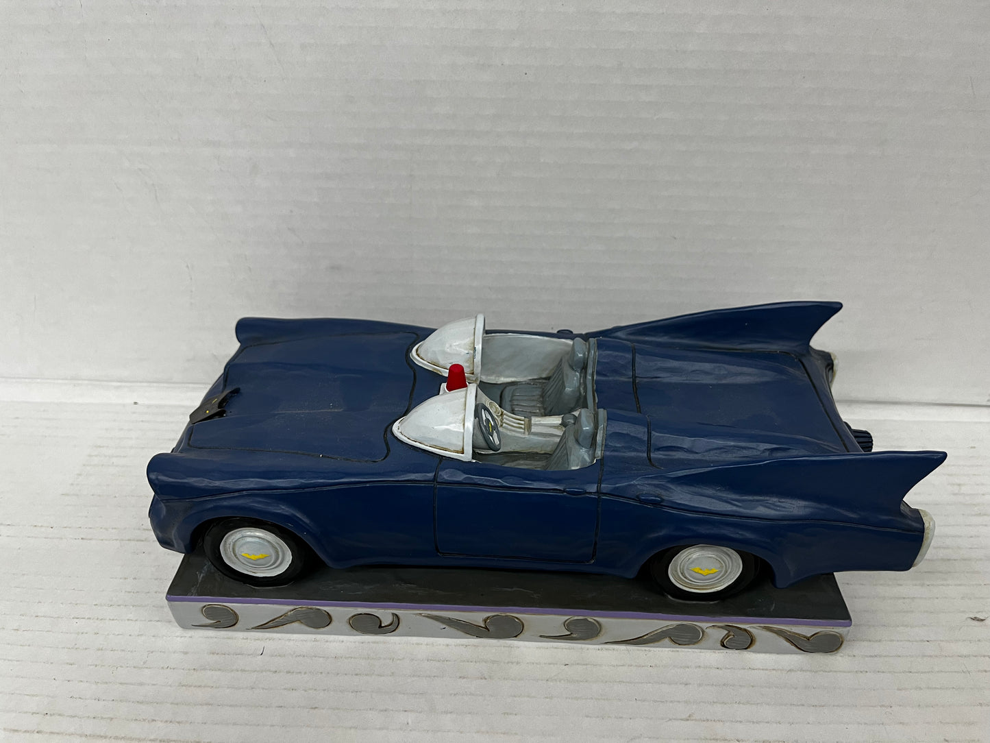 Enesco Batmobile DC by Jim Shore - Nostalgic Collectible Figurine Batman
